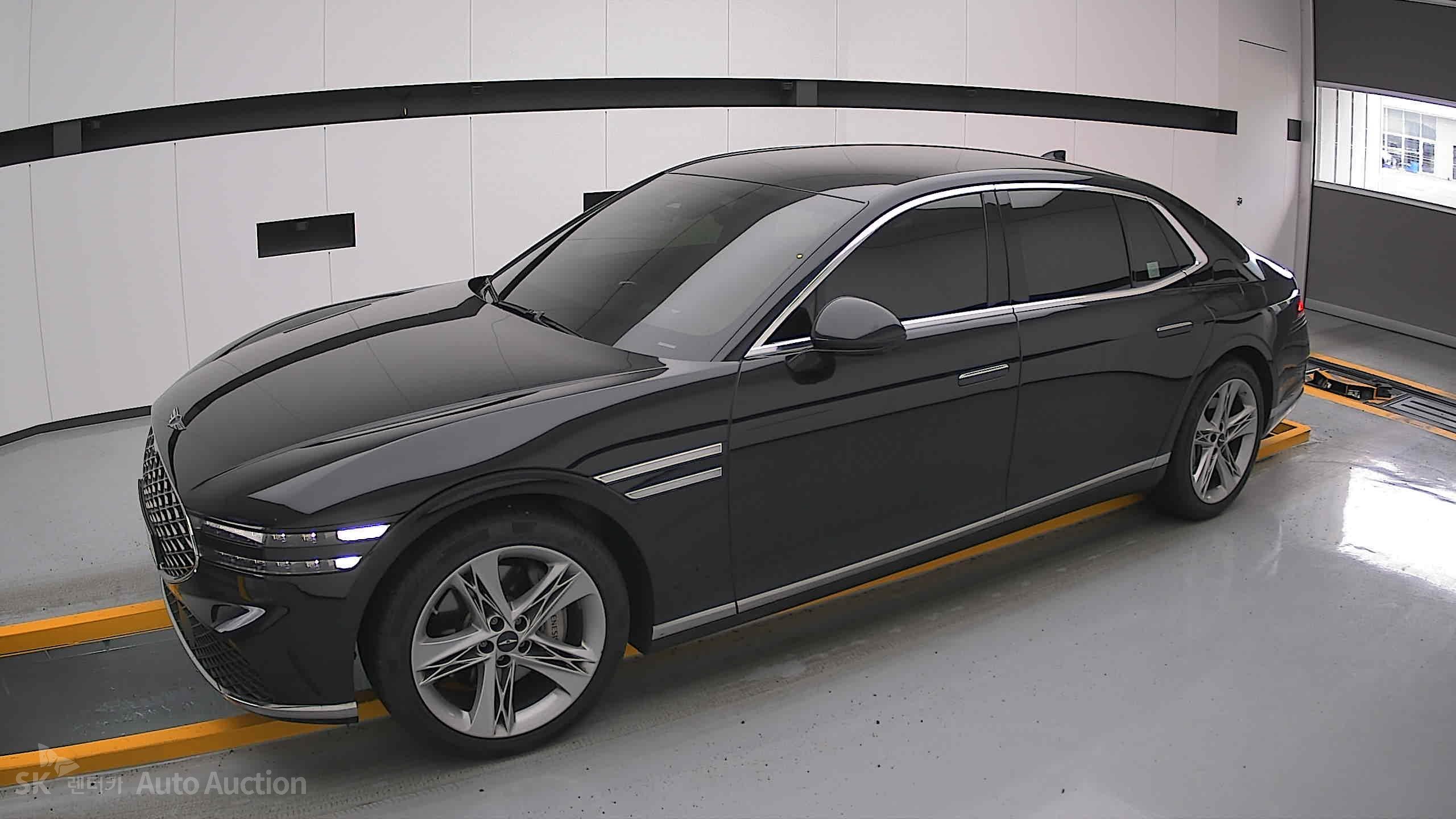 2022 - genesis g90