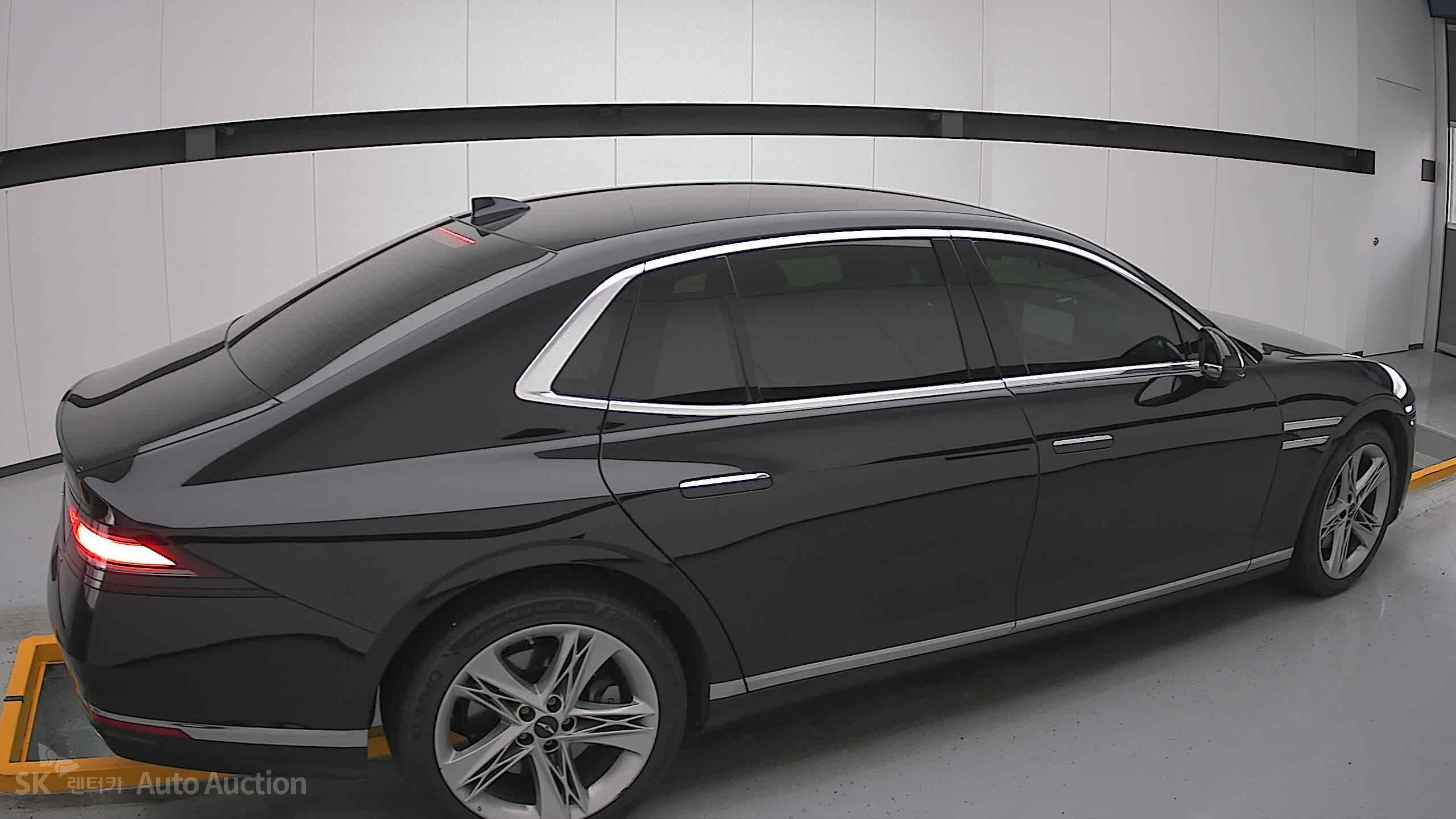 2022 - genesis g90