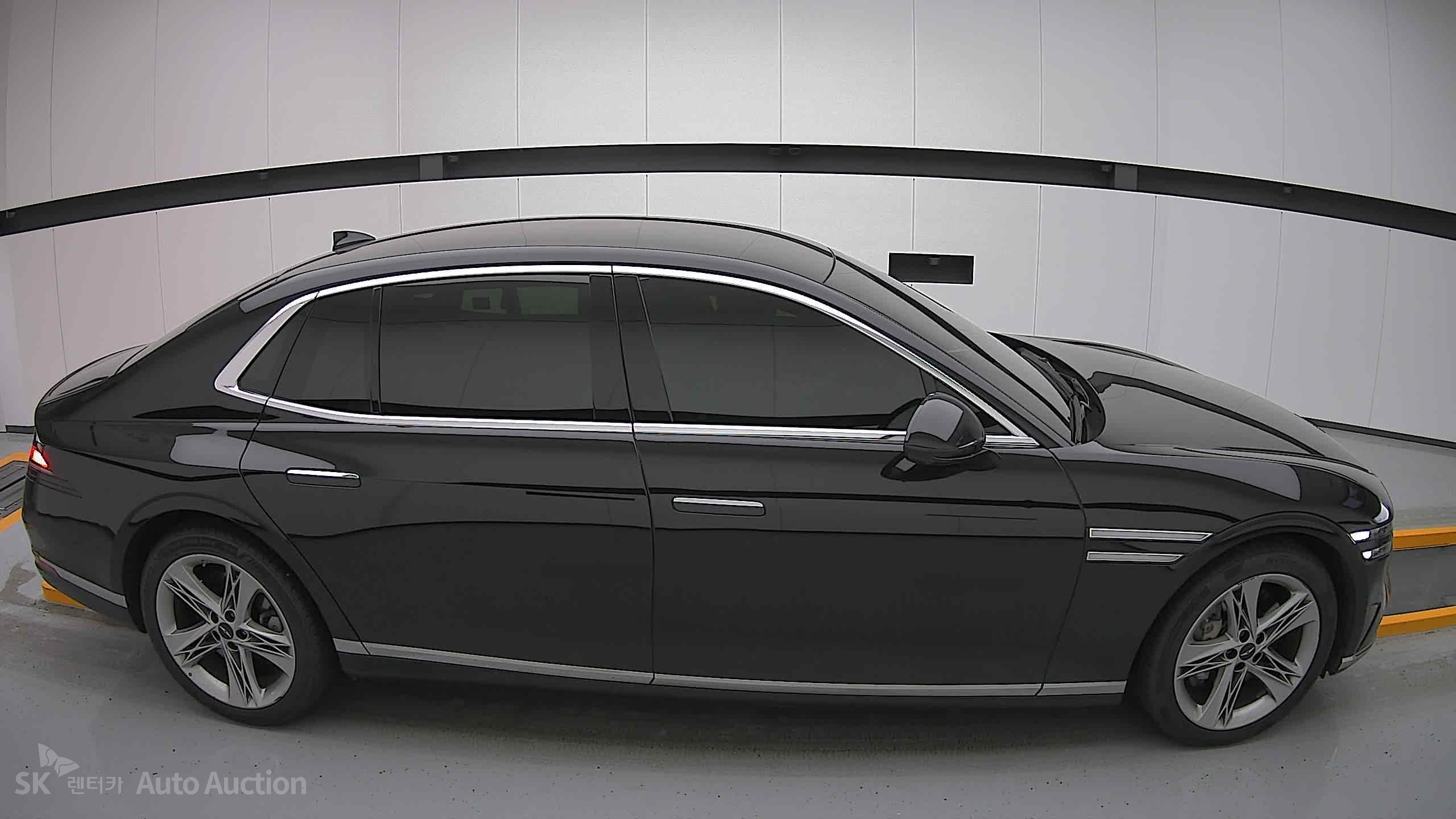 2022 - genesis g90
