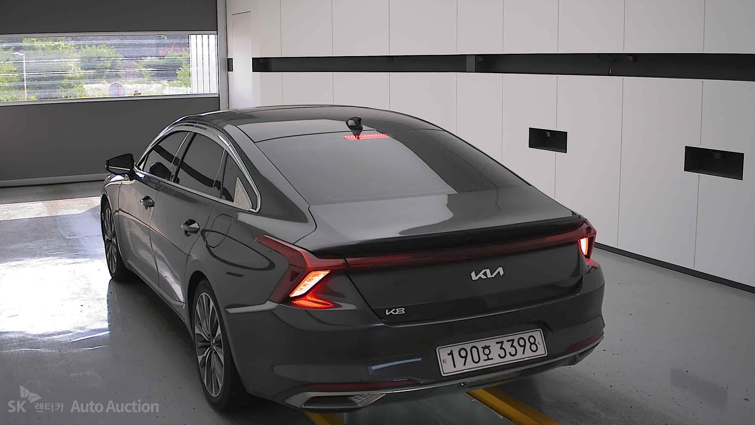 2022 - kia k8