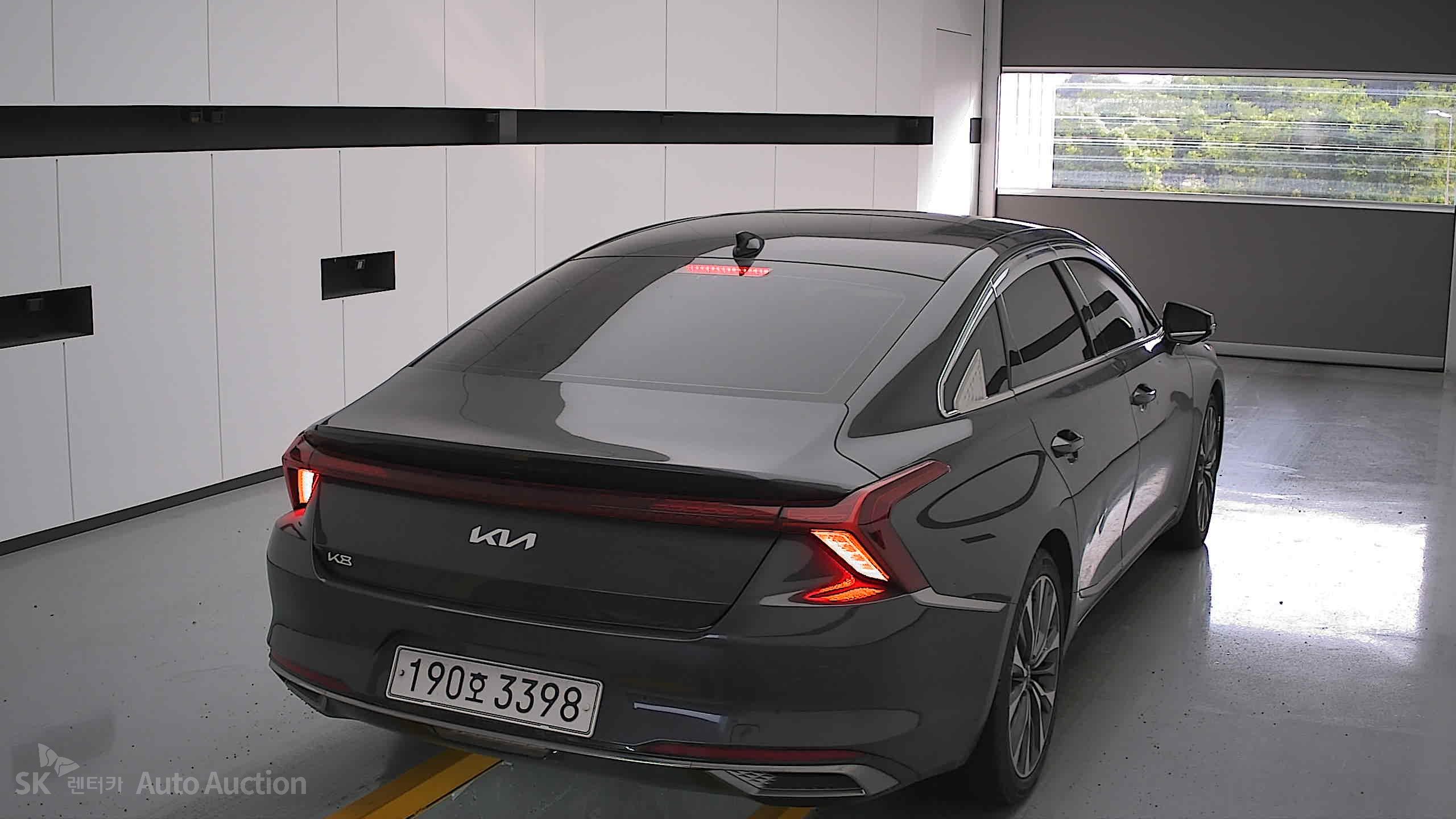 2022 - kia k8