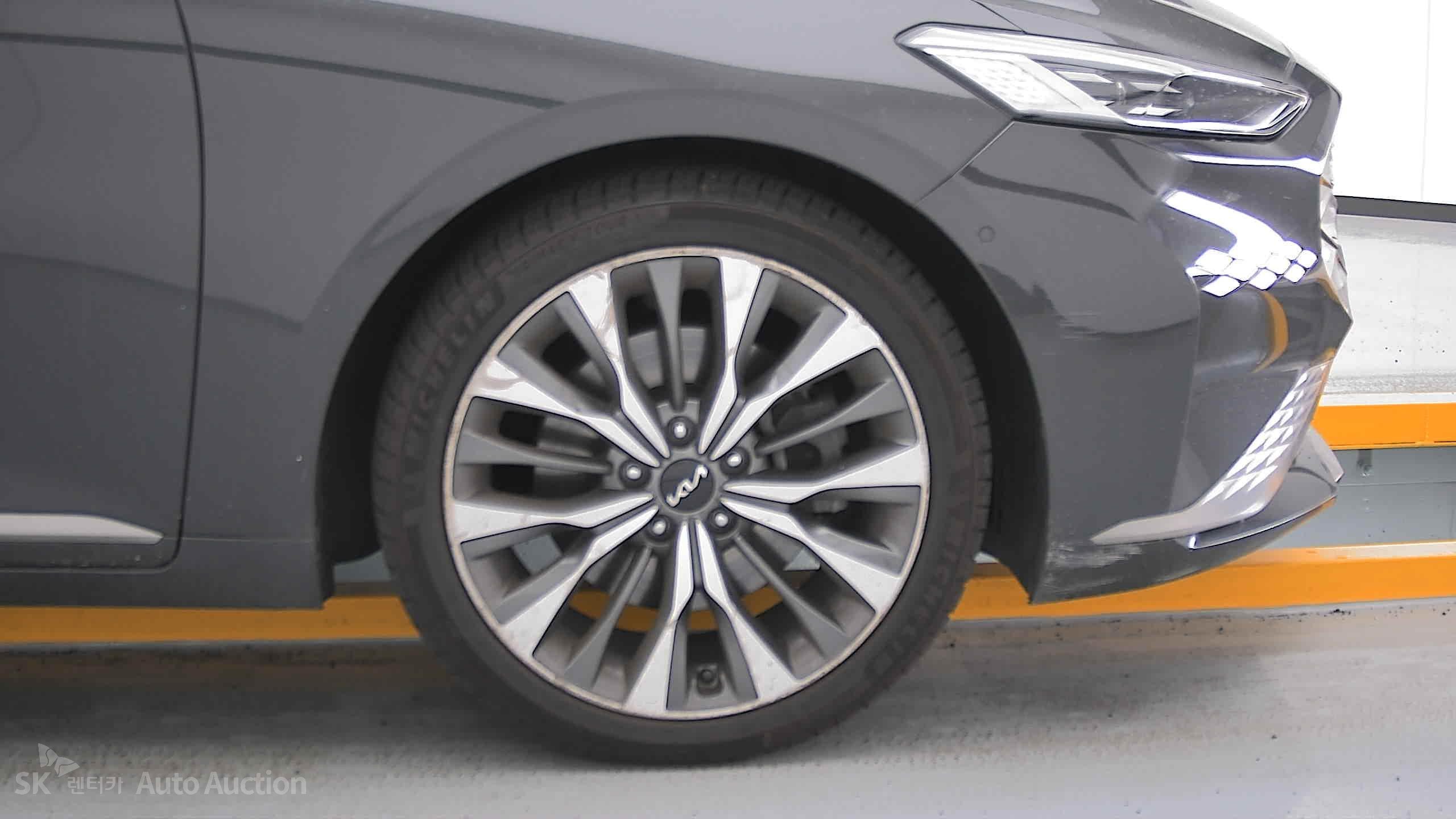 2022 - kia k8