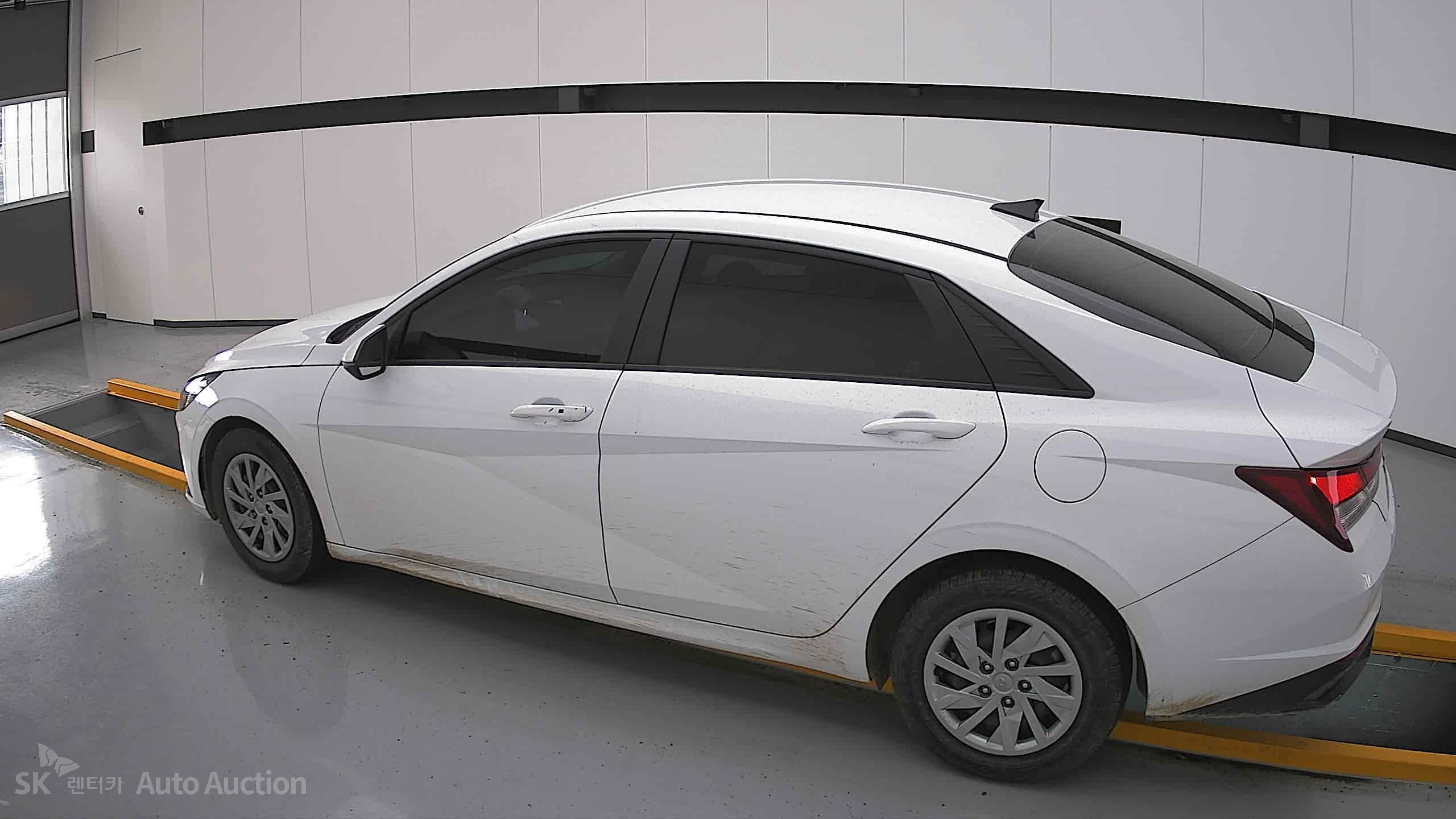 2022 - hyundai avante