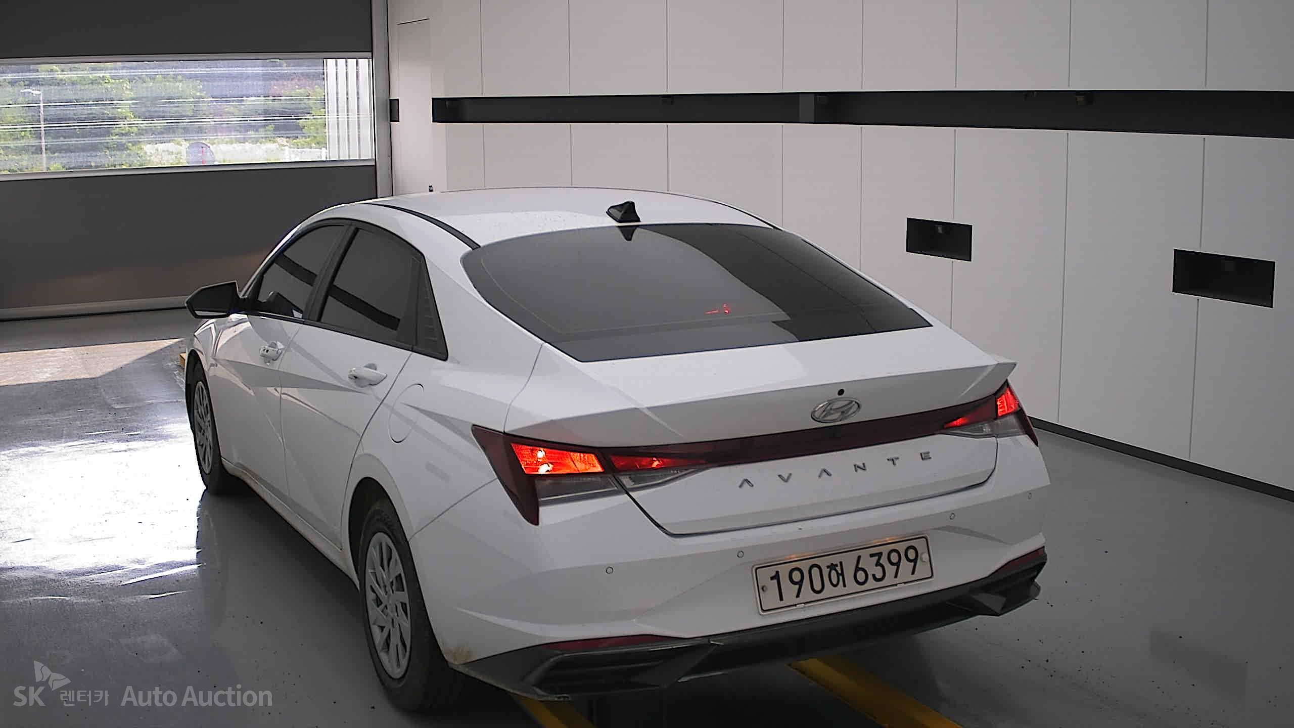2022 - hyundai avante