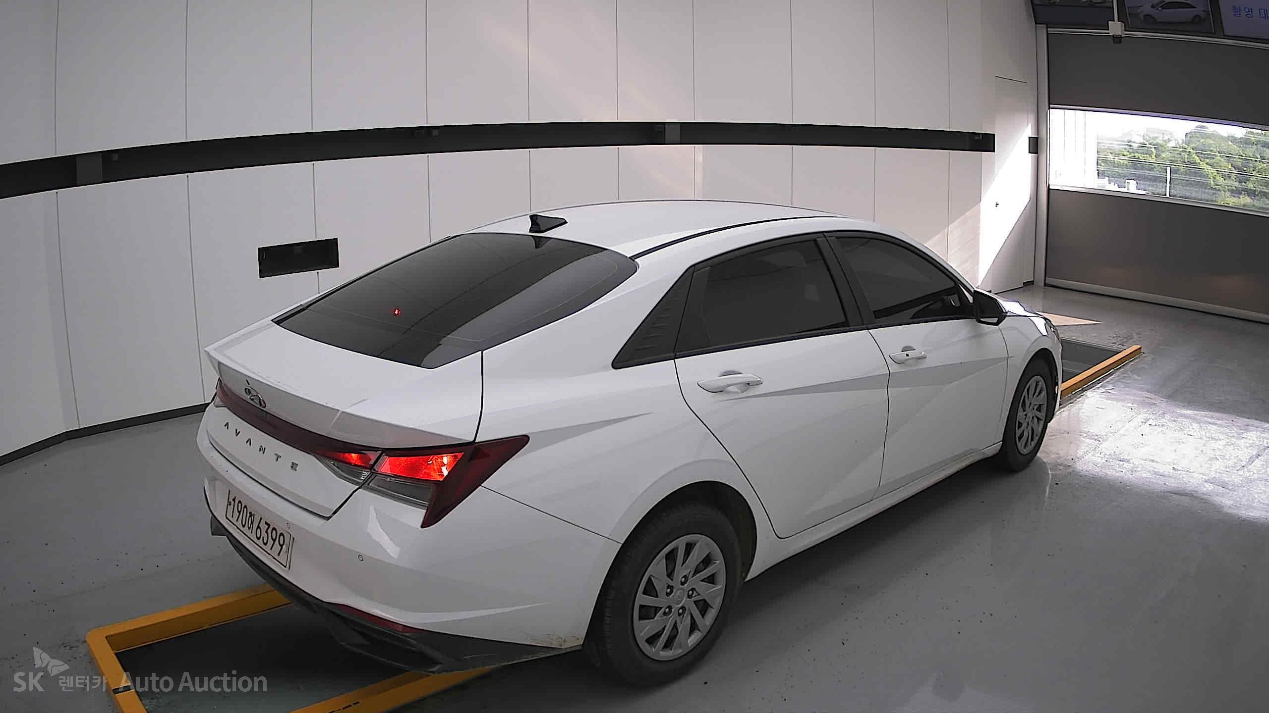 2022 - hyundai avante