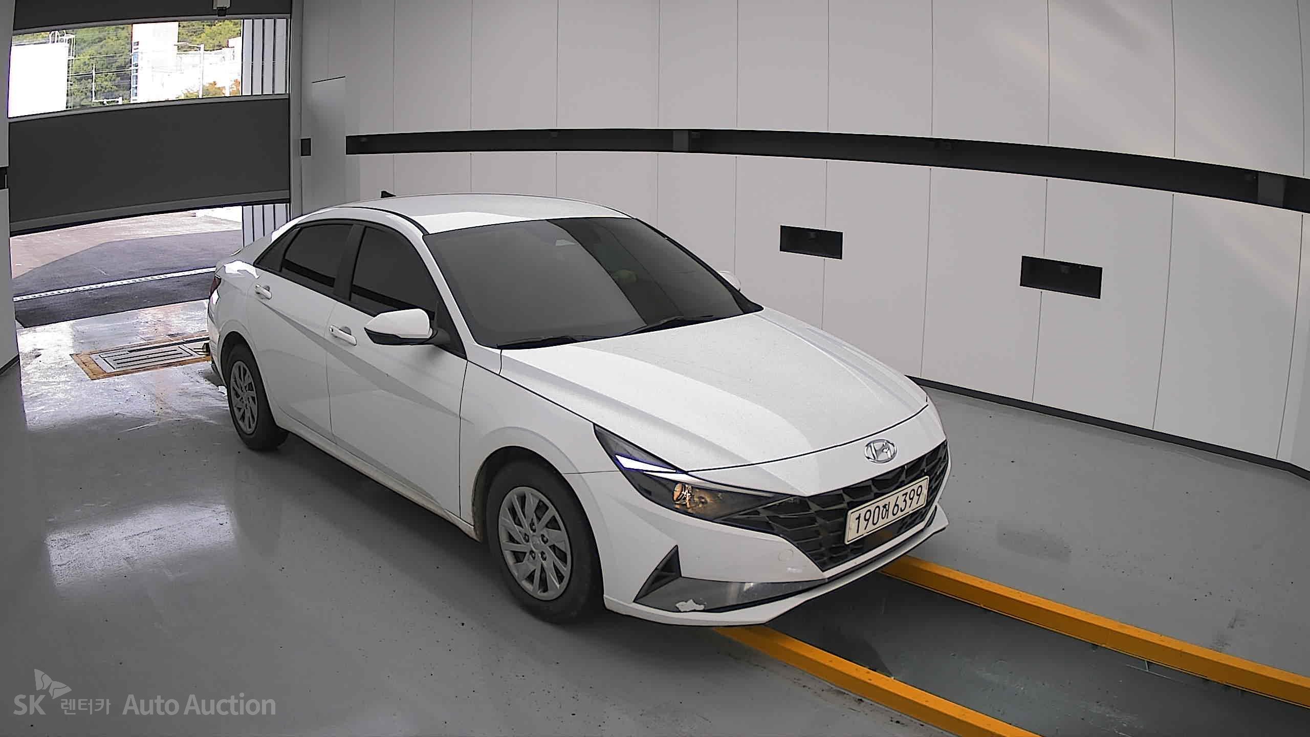 2022 - hyundai avante