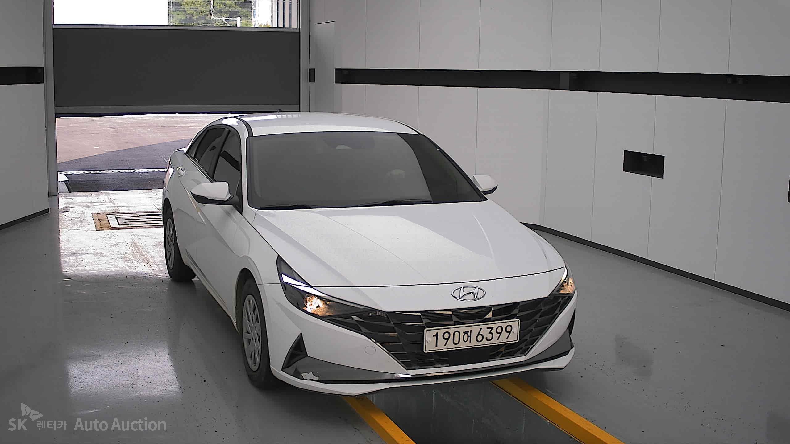 2022 - hyundai avante
