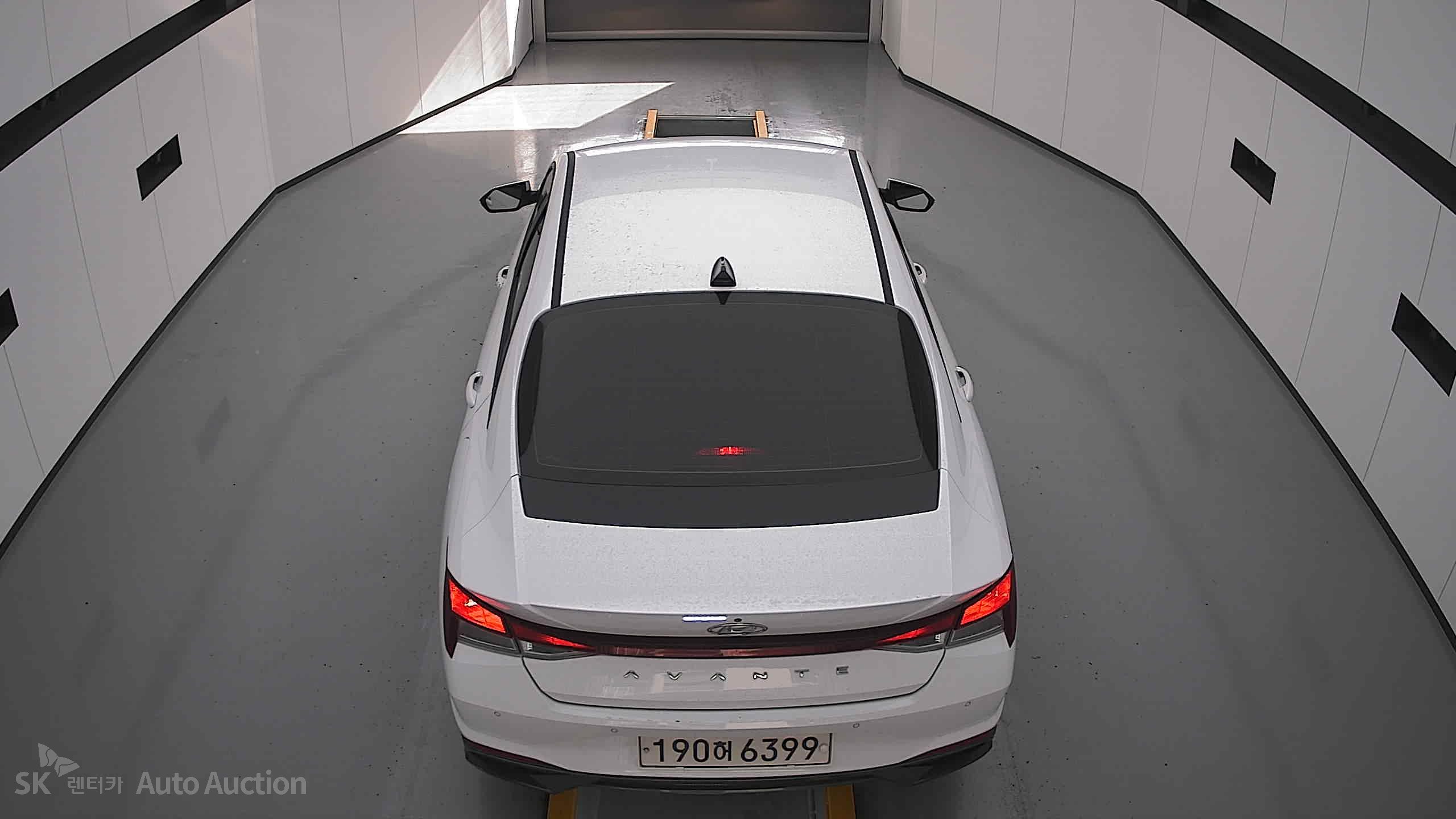 2022 - hyundai avante