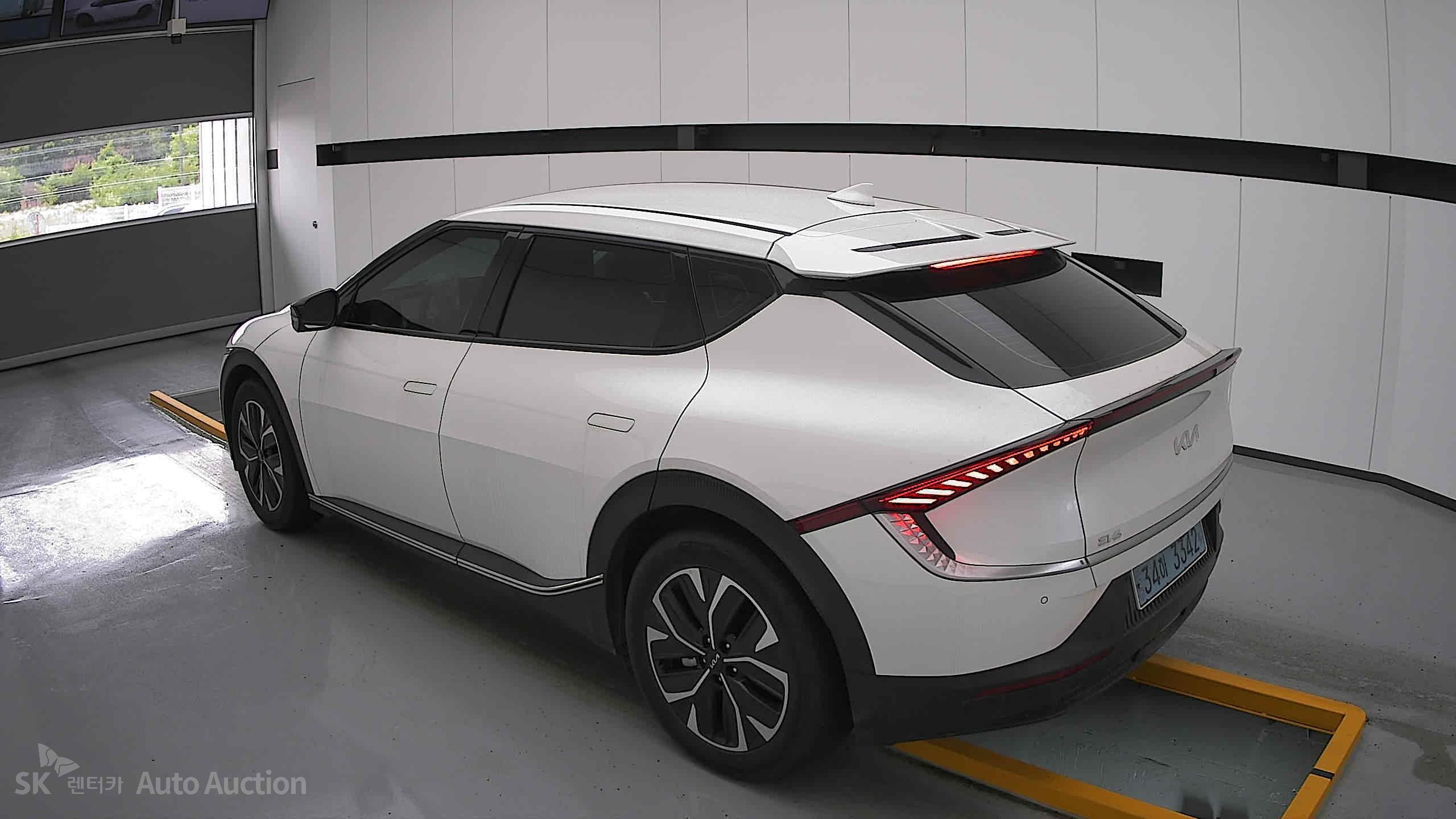 2022 - kia ev6