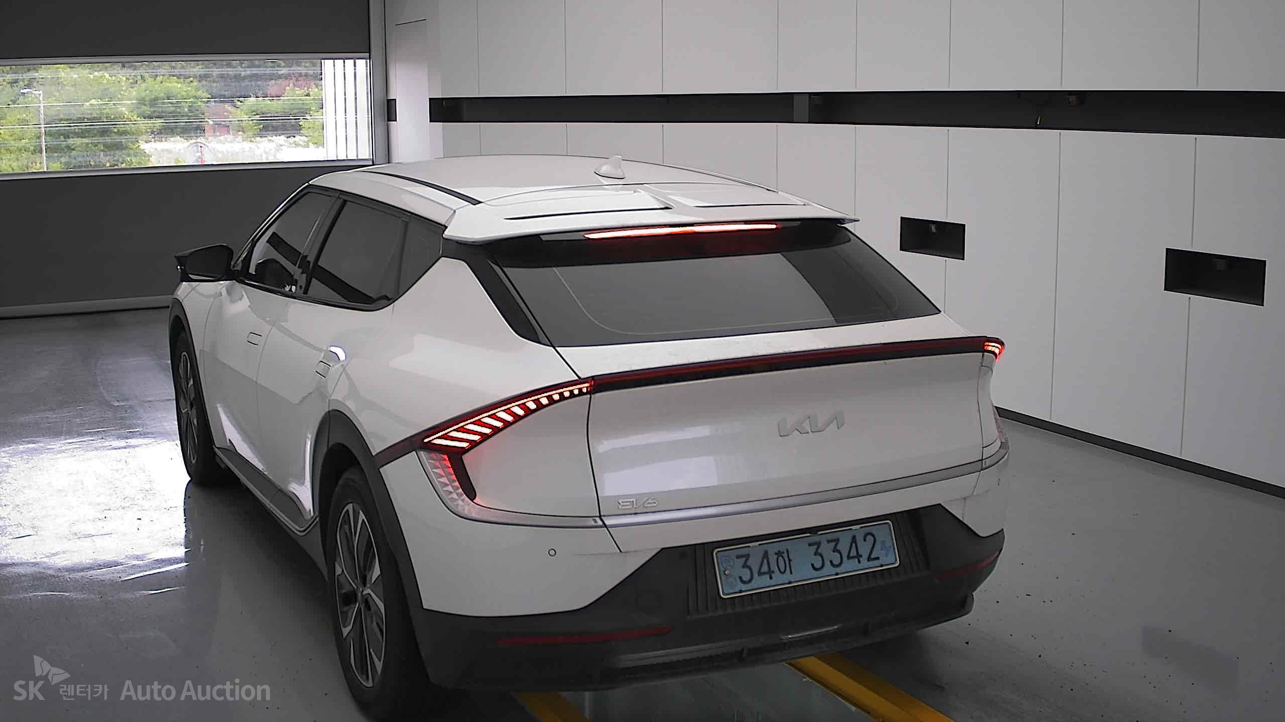 2022 - kia ev6