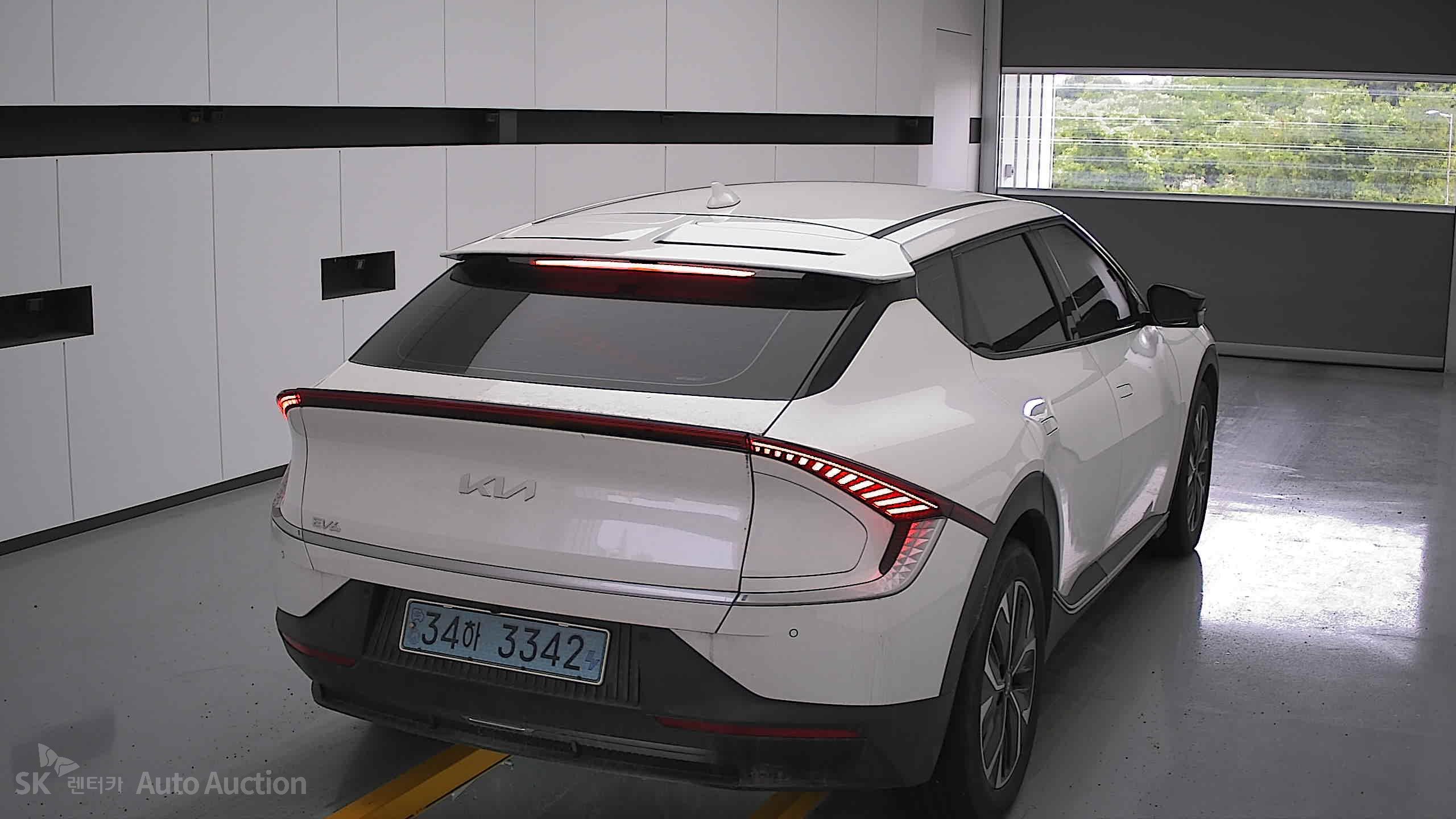 2022 - kia ev6