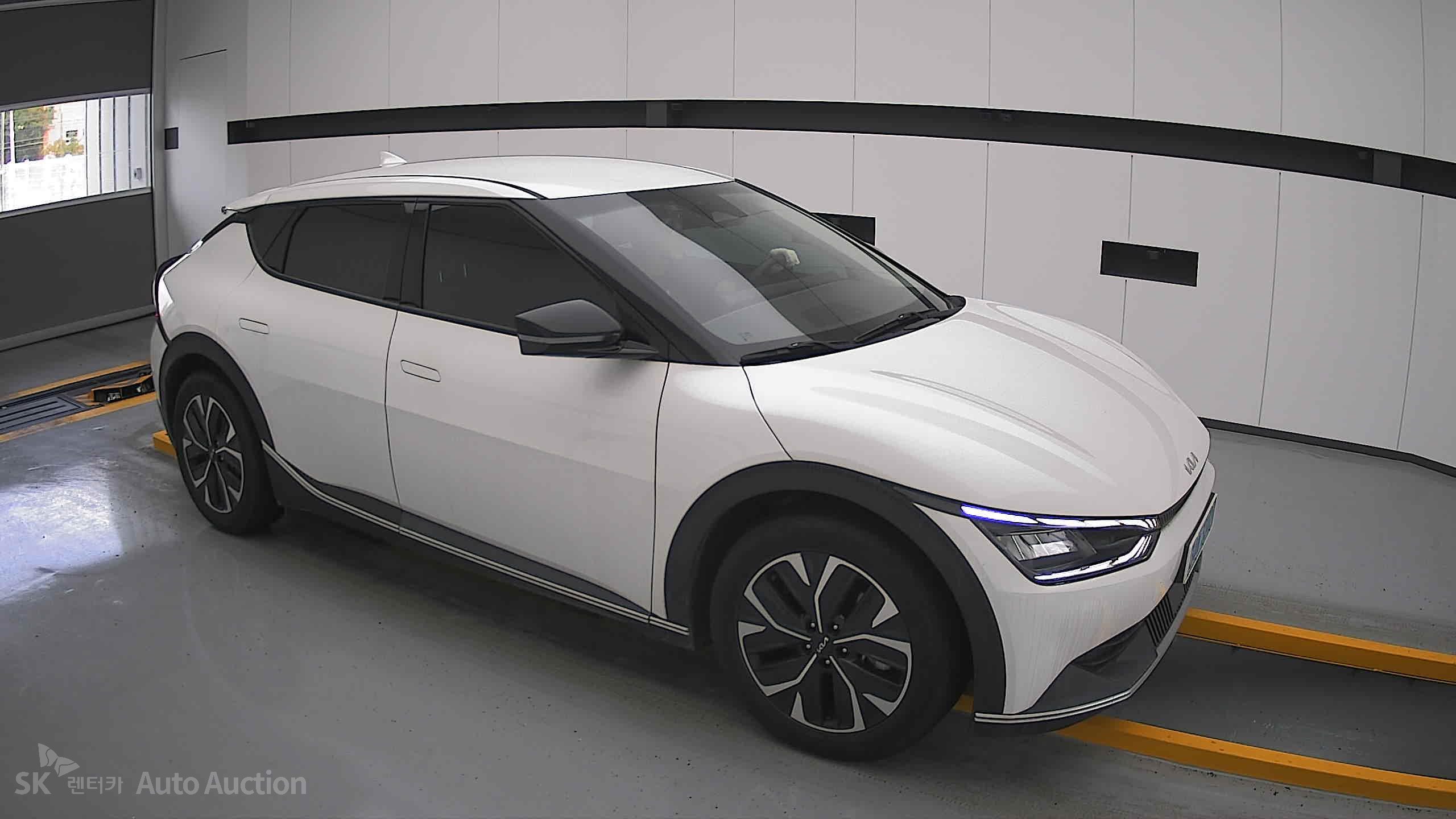 2022 - kia ev6