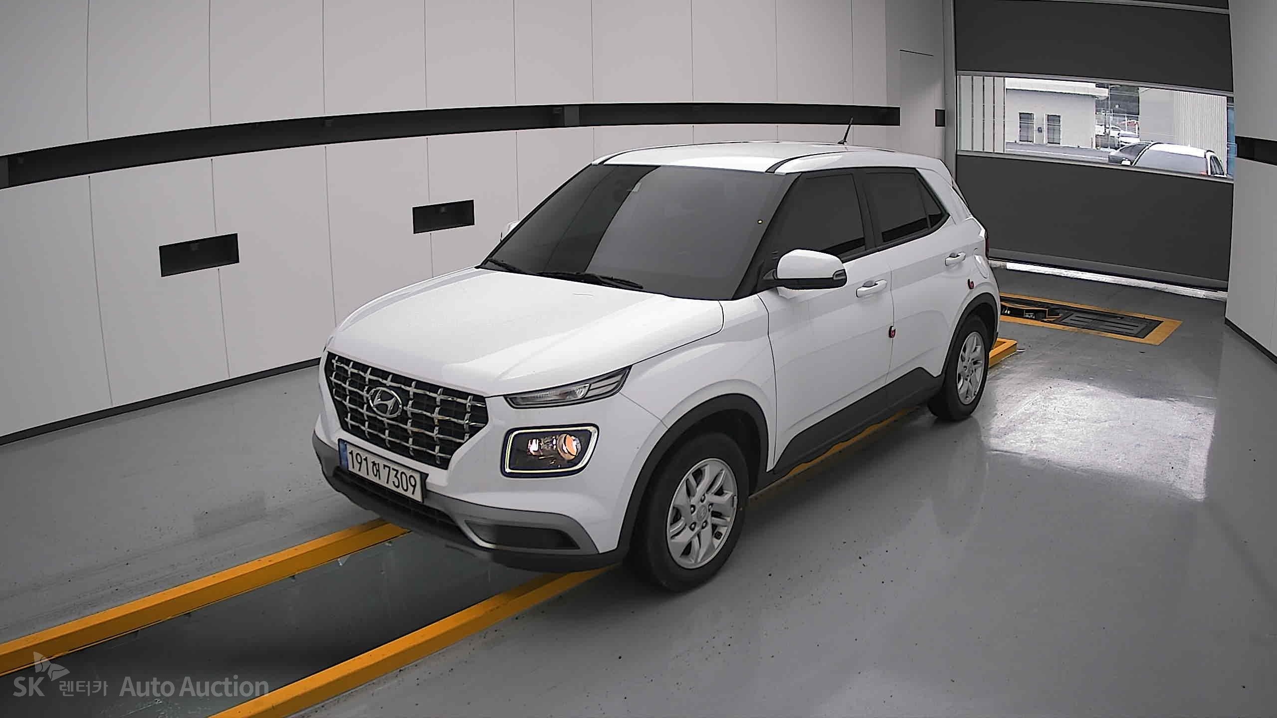 2022 - hyundai venue