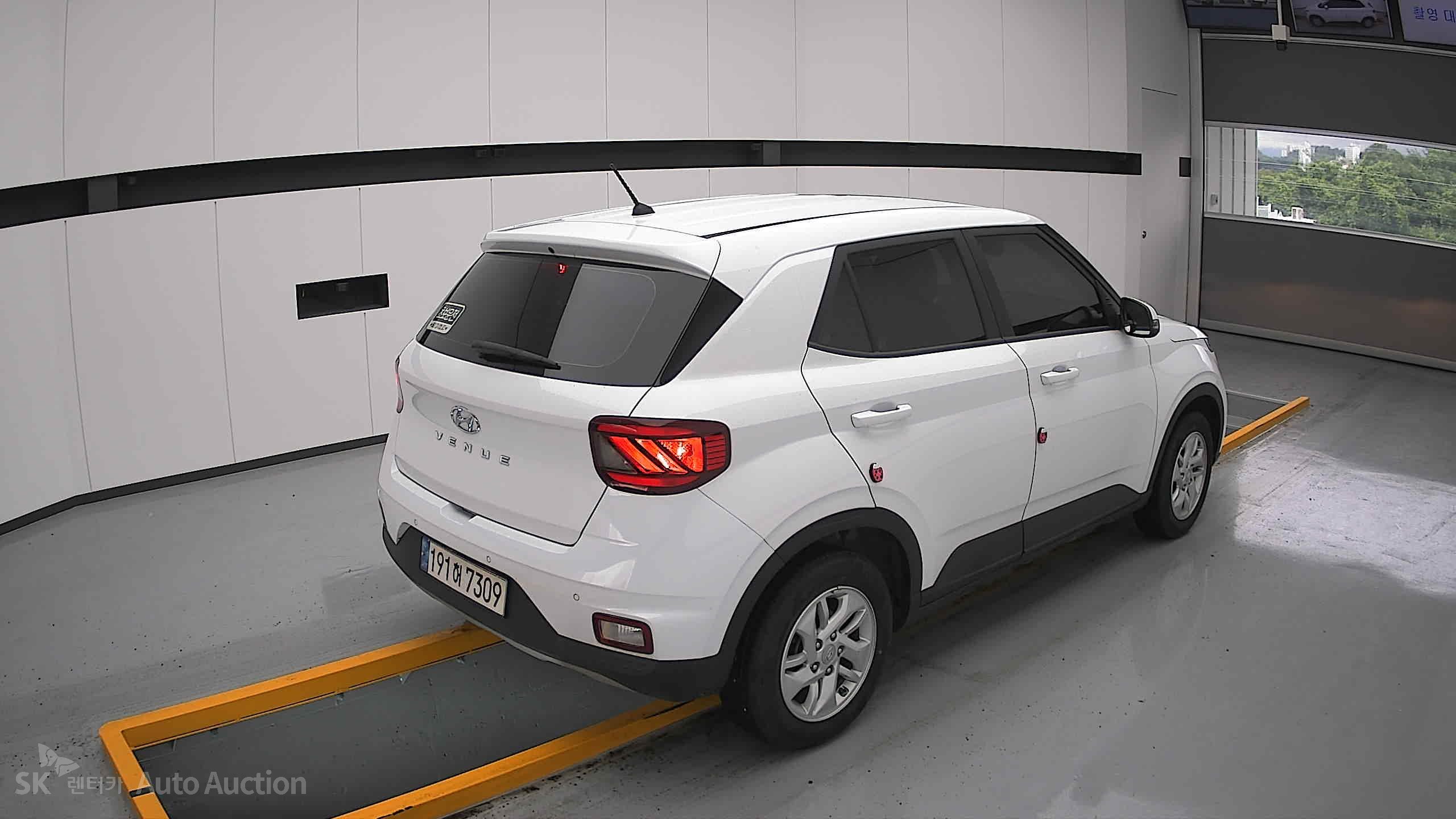 2022 - hyundai venue