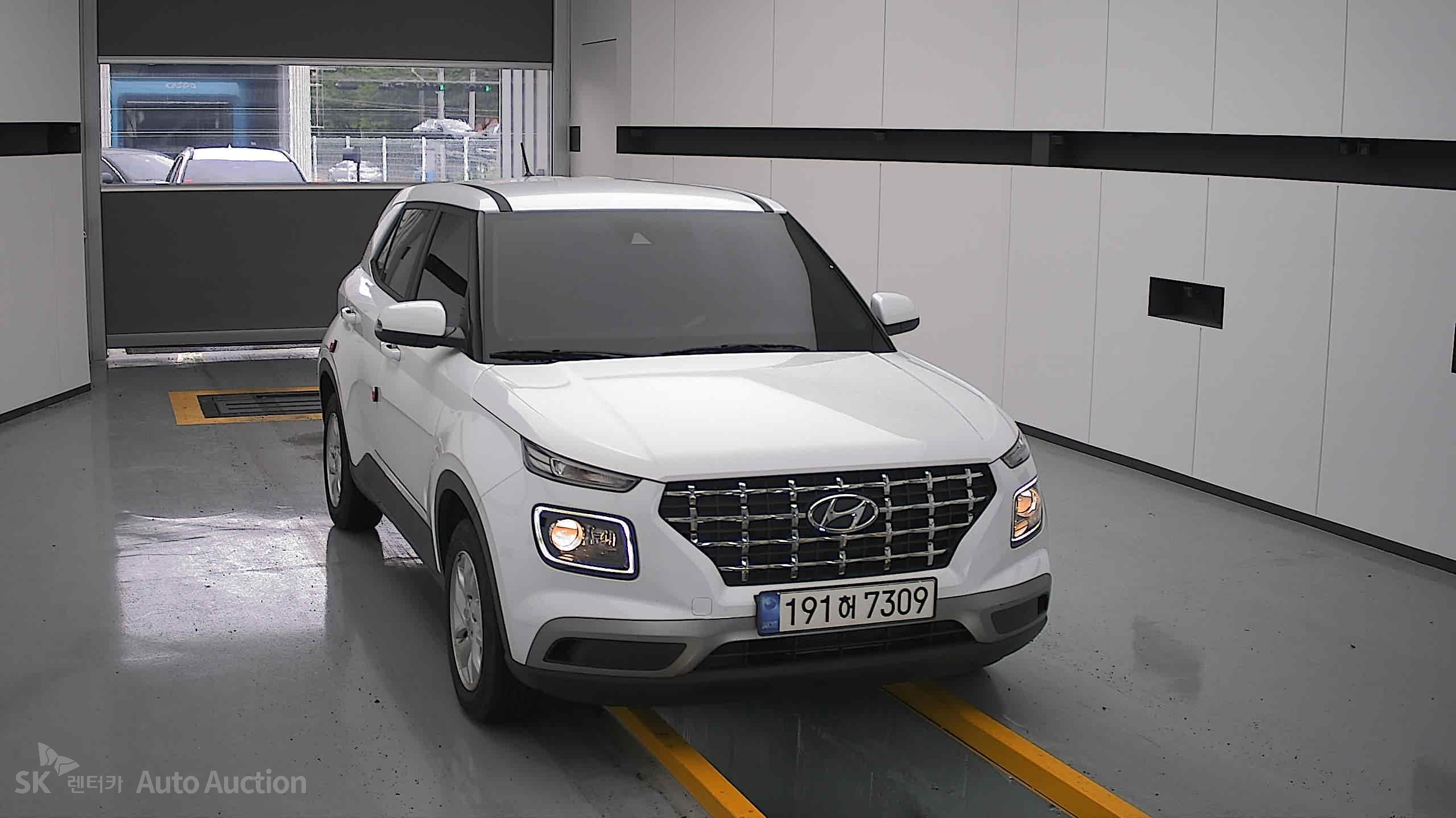 2022 - hyundai venue