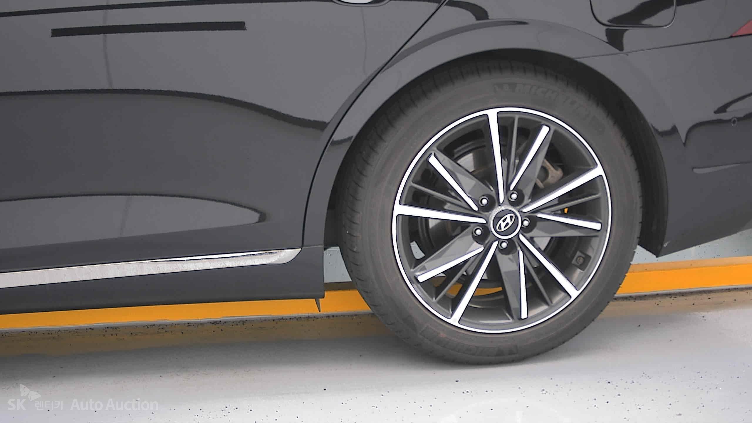 2022 - hyundai grandeur