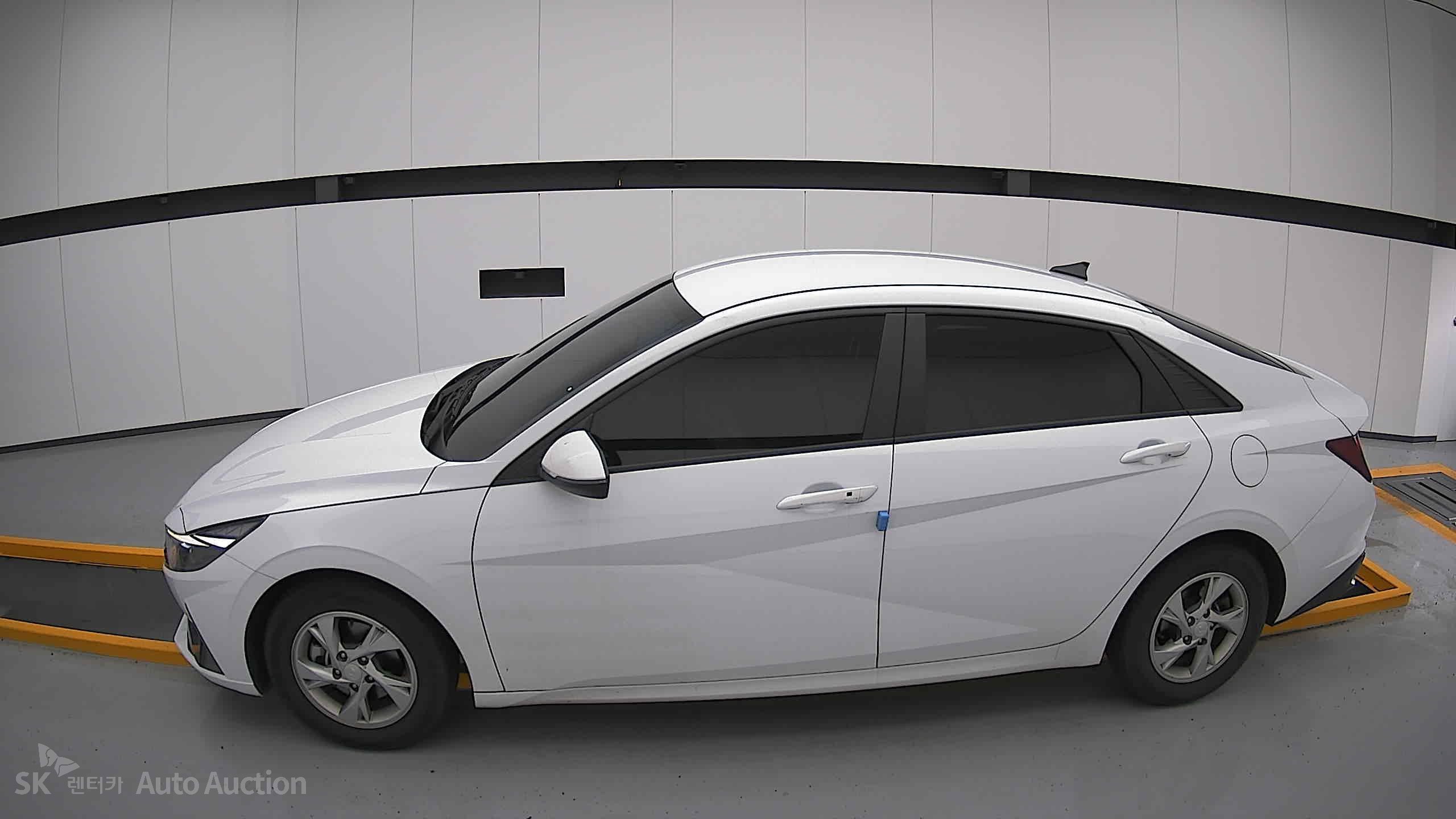 2021 - hyundai avante