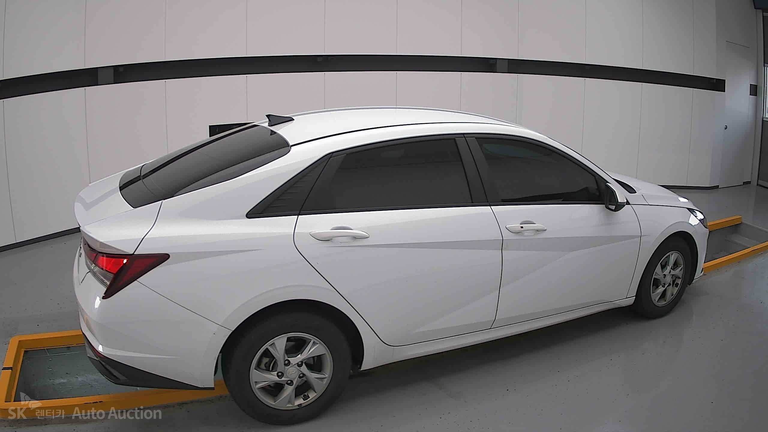 2021 - hyundai avante