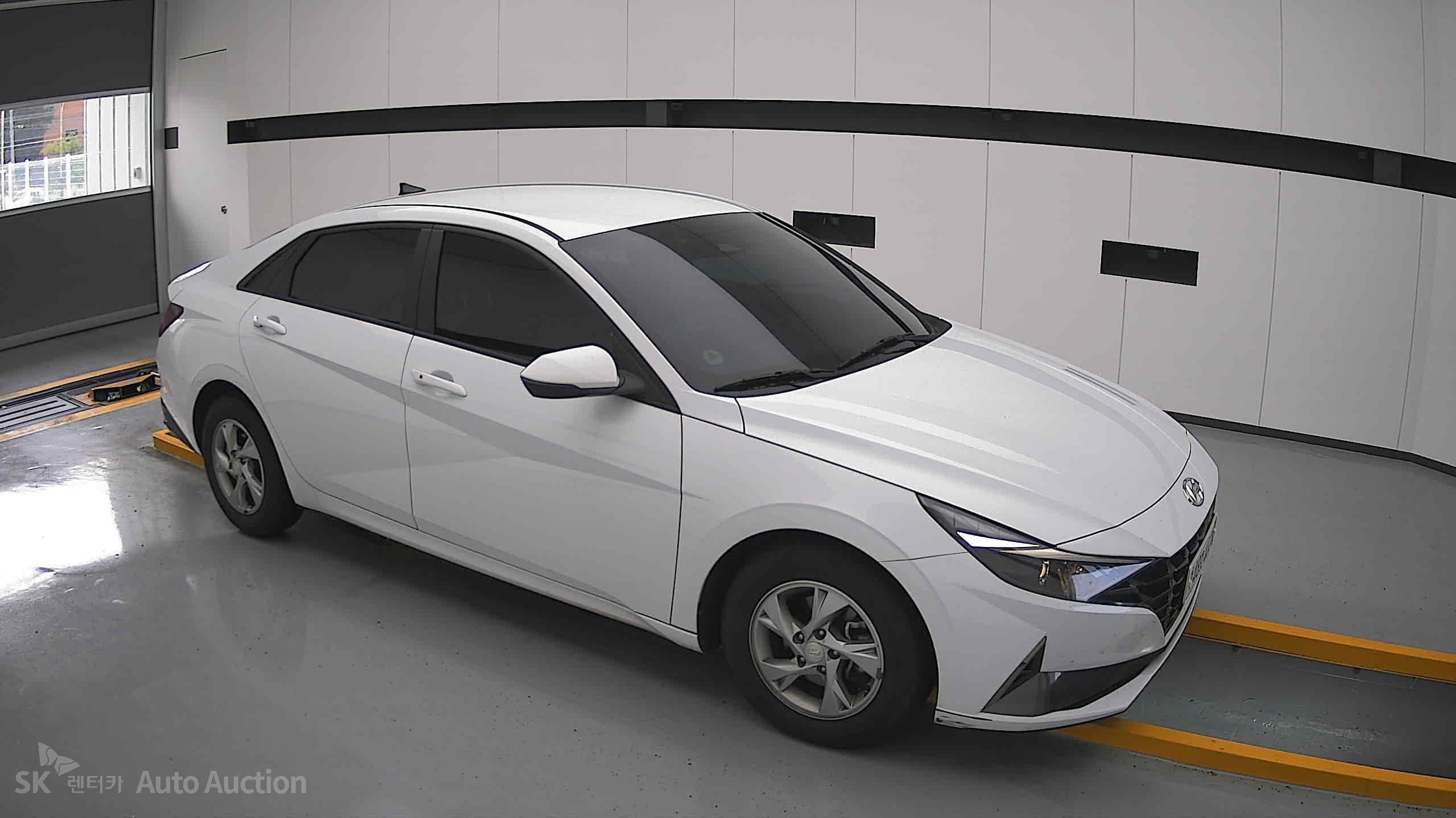 2021 - hyundai avante