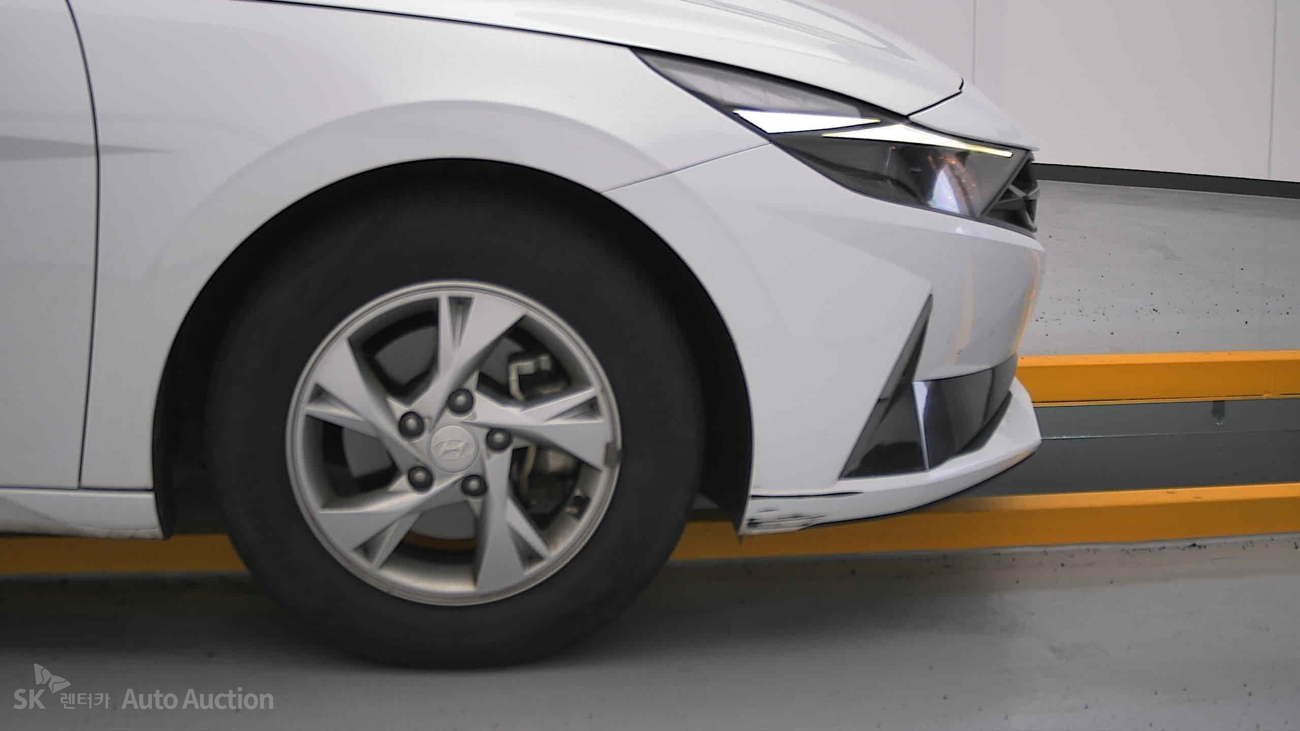 2021 - hyundai avante