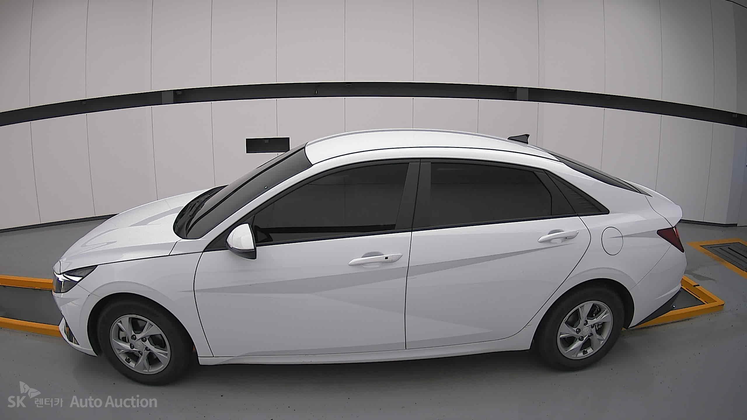 2021 - hyundai avante