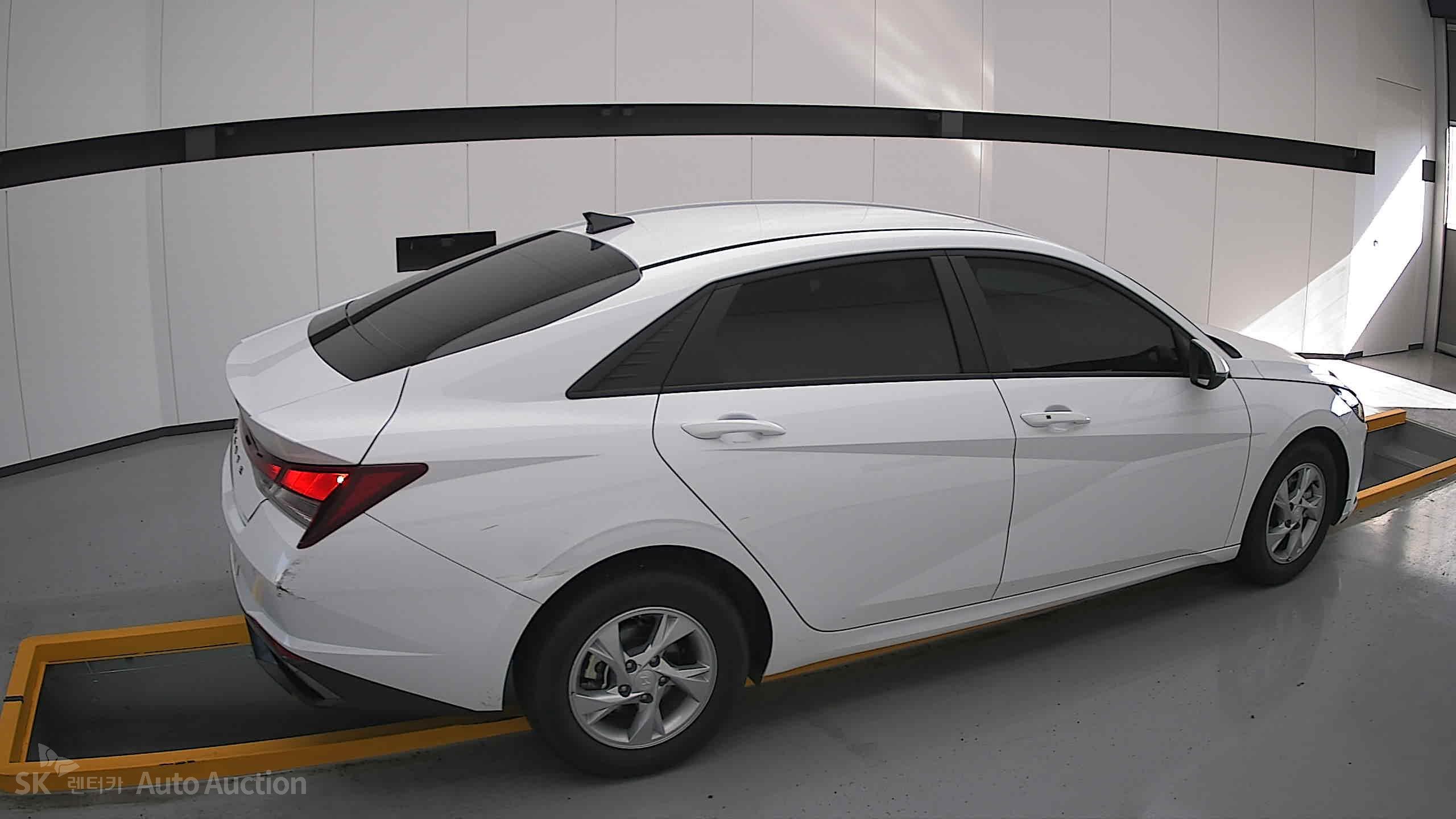 2021 - hyundai avante