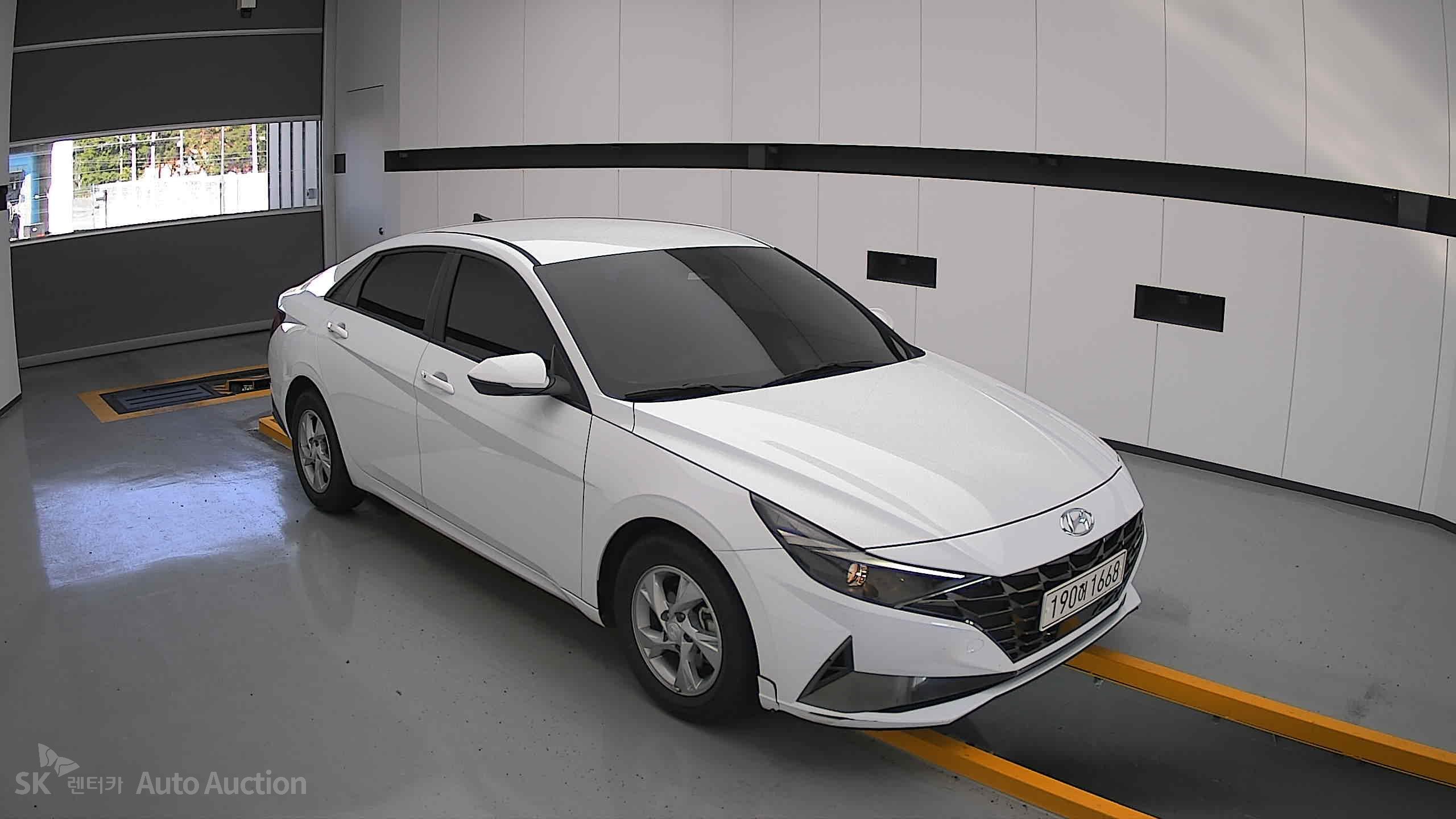 2021 - hyundai avante