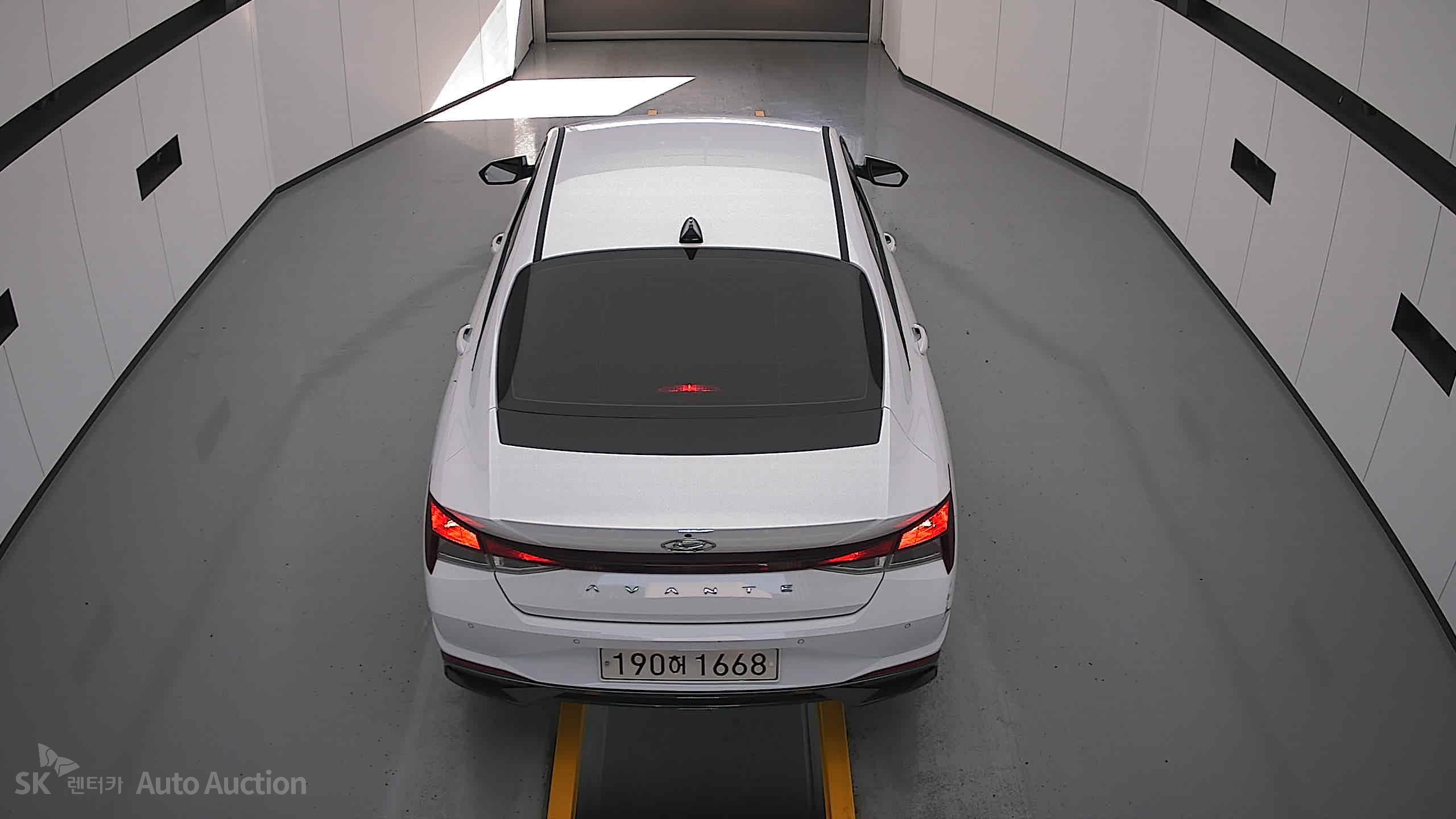 2021 - hyundai avante