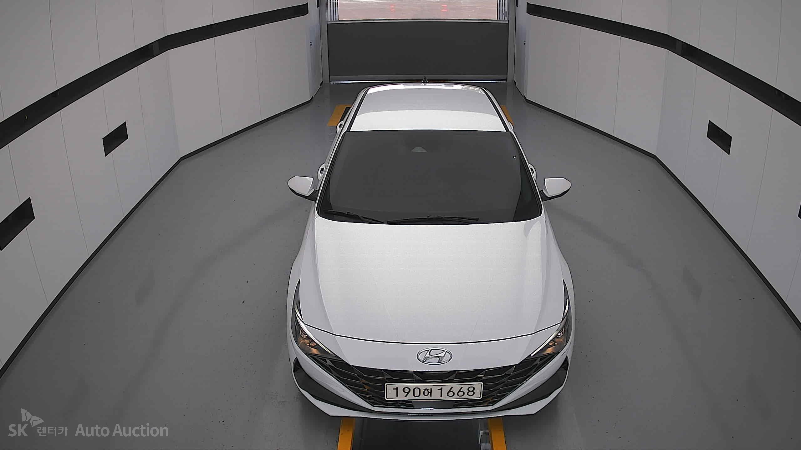 2021 - hyundai avante