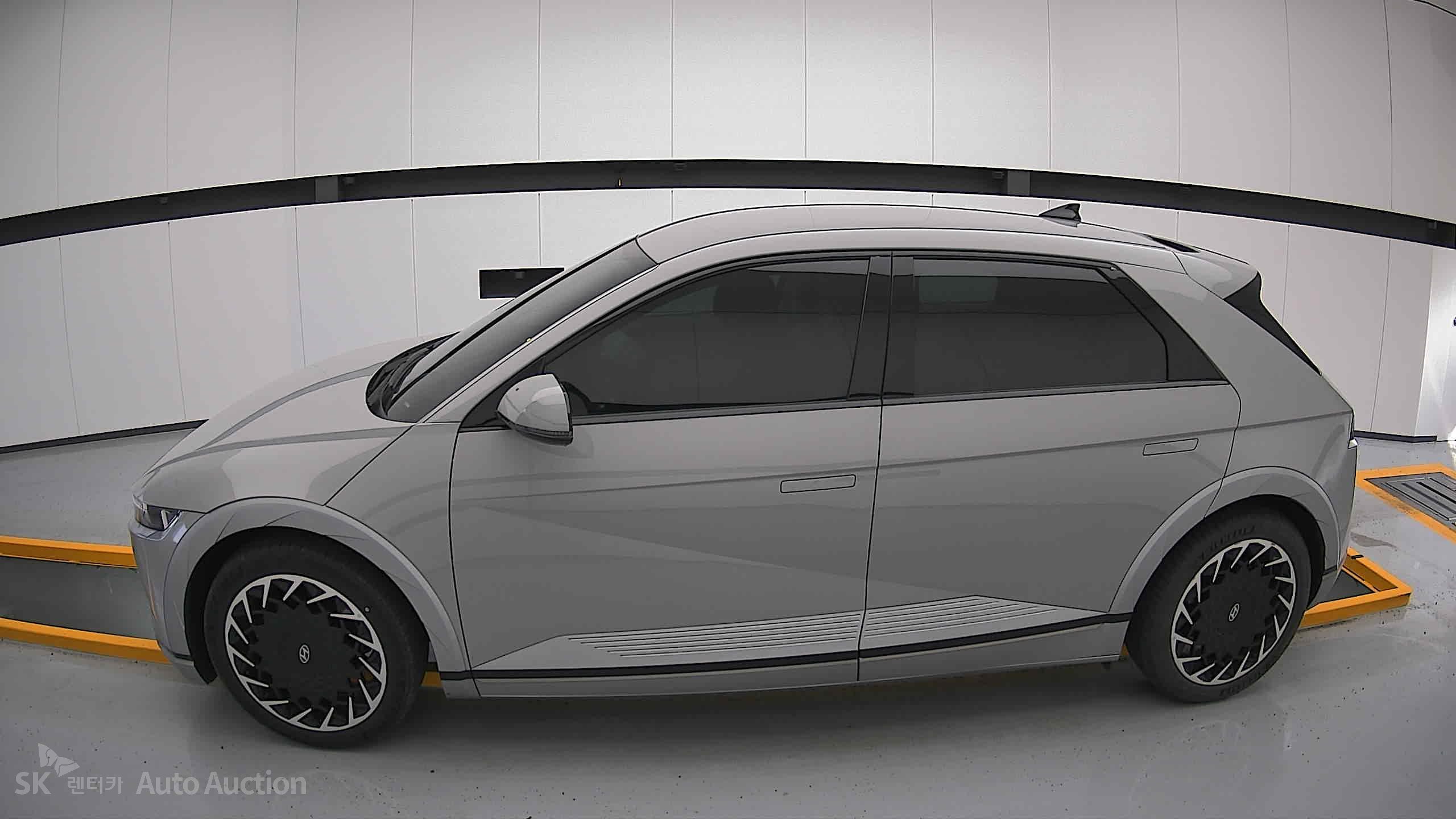 2022 - hyundai ioniq