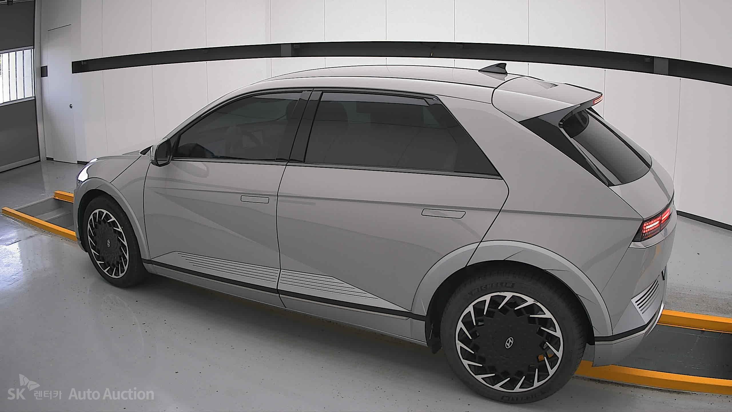 2022 - hyundai ioniq