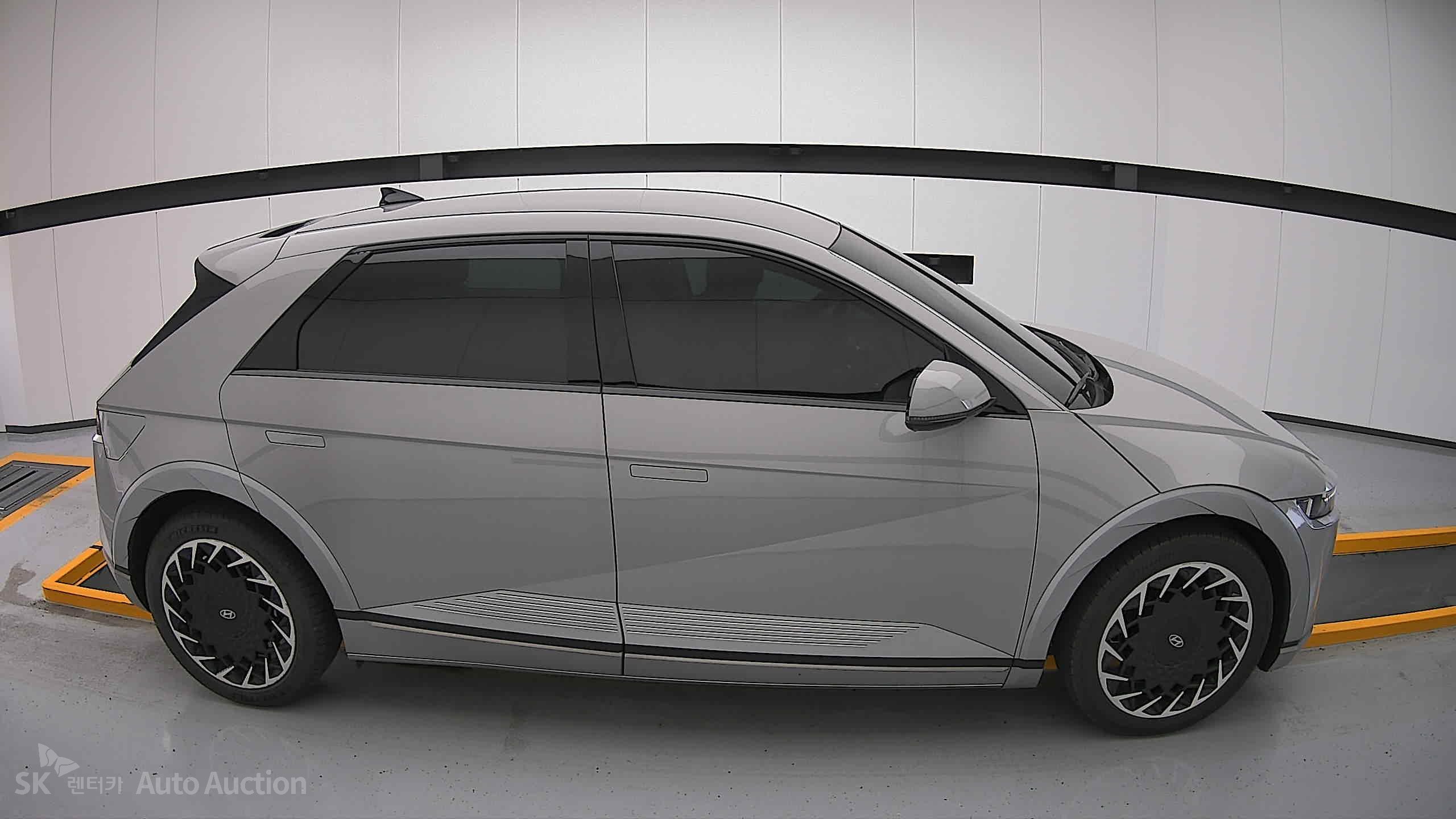 2022 - hyundai ioniq