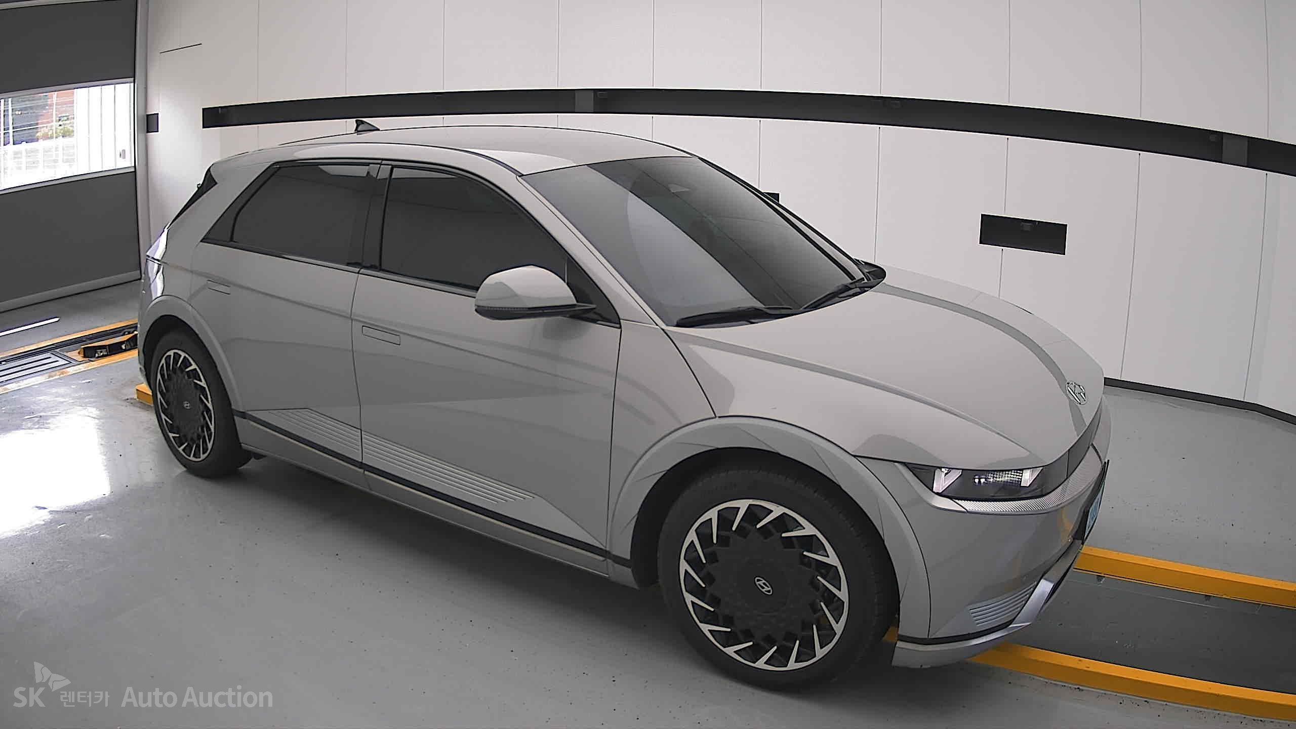 2022 - hyundai ioniq