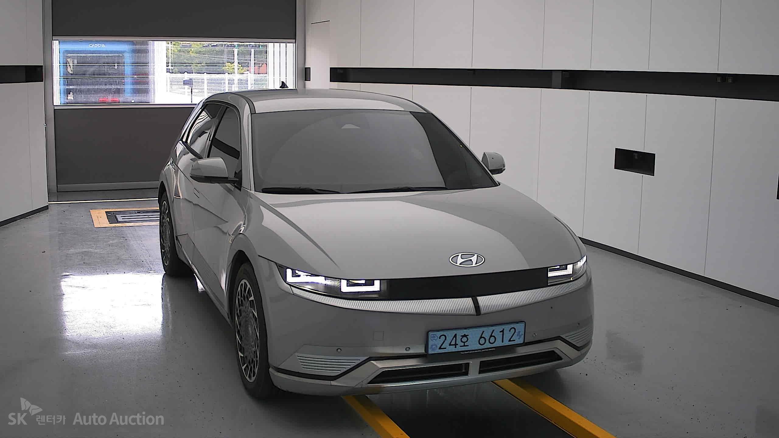 2022 - hyundai ioniq