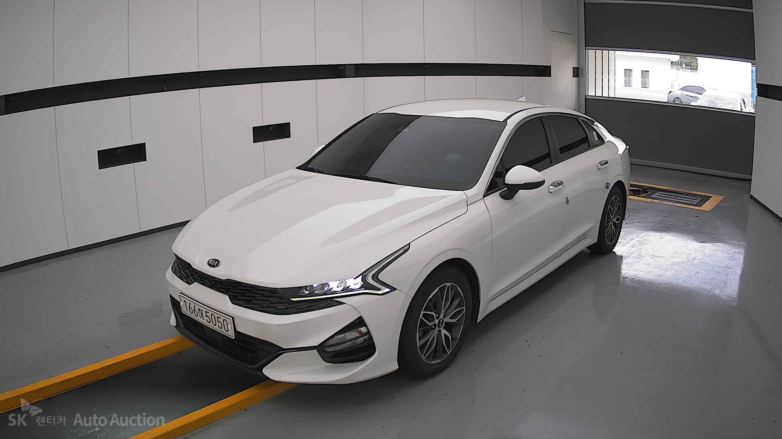 2021 - kia k5