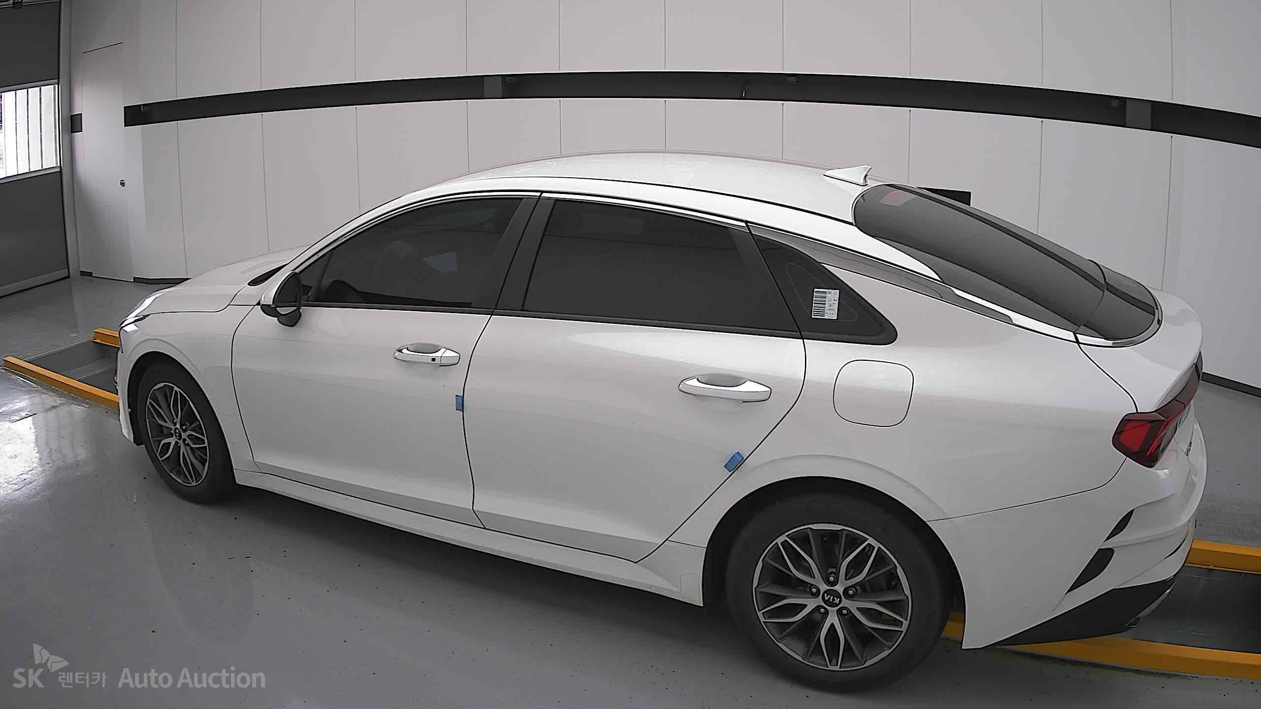 2021 - kia k5