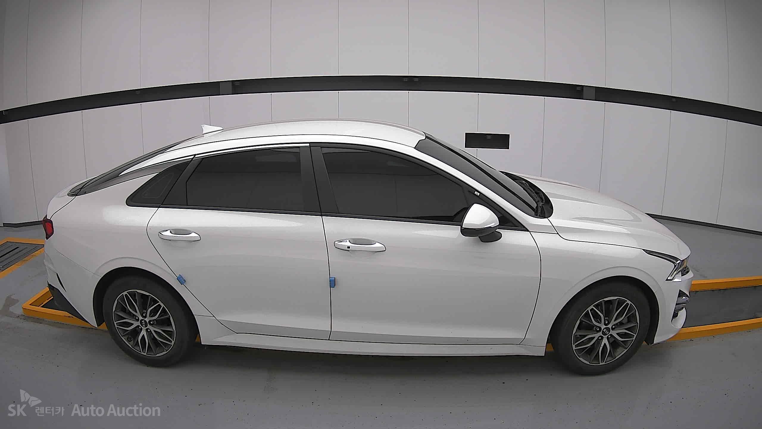 2021 - kia k5