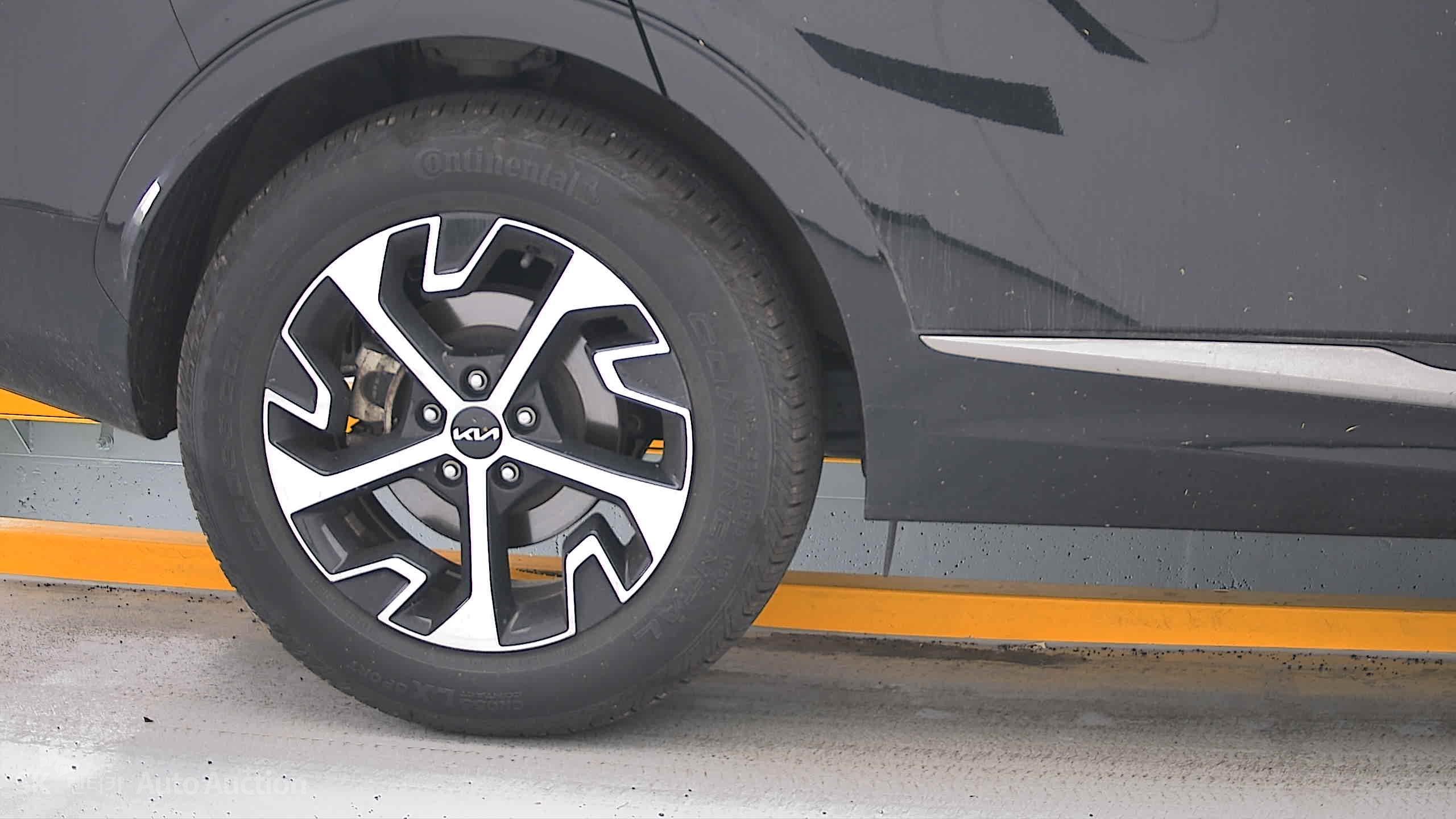 2022 - kia sportage