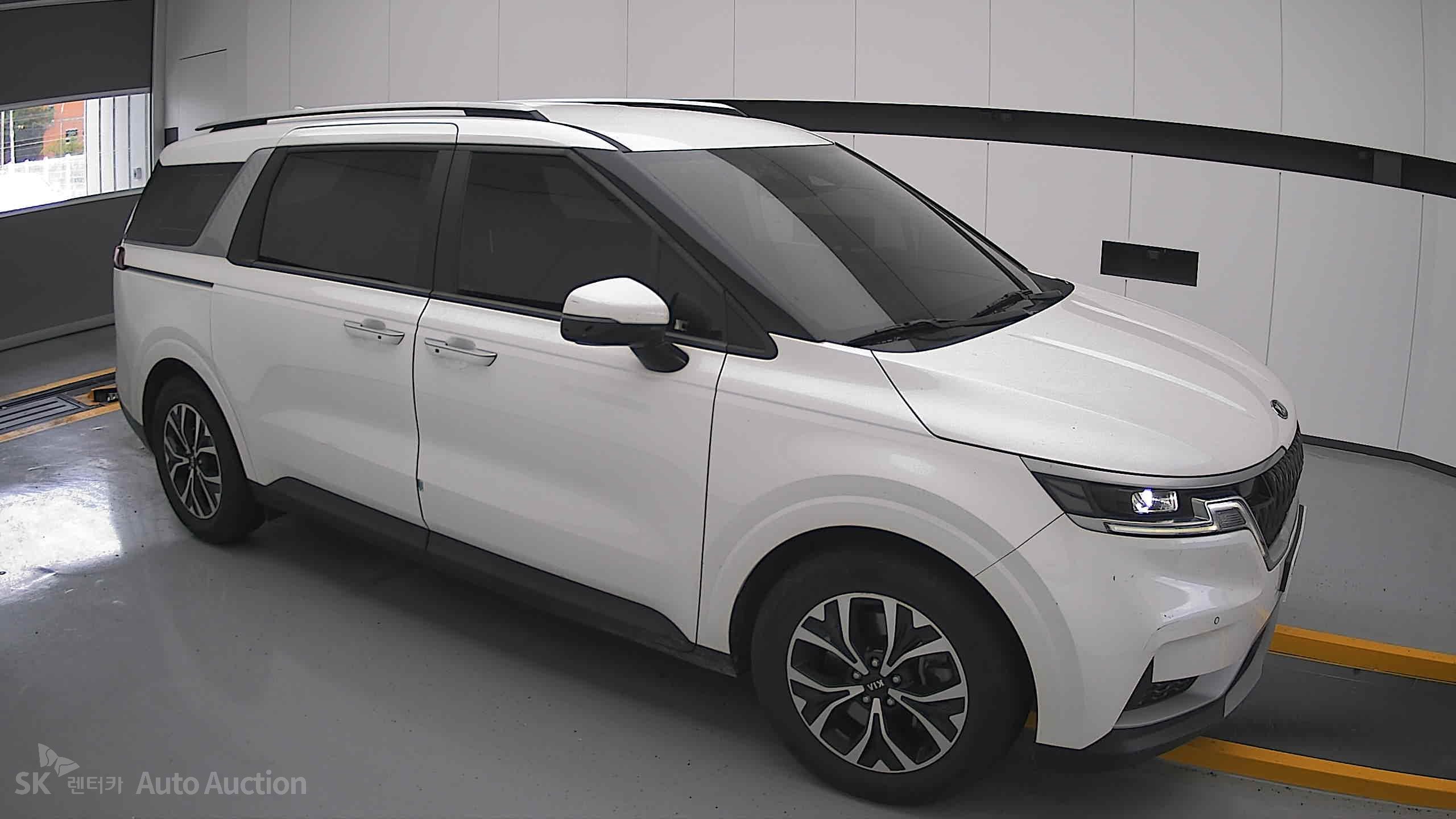 2021 - kia carnival