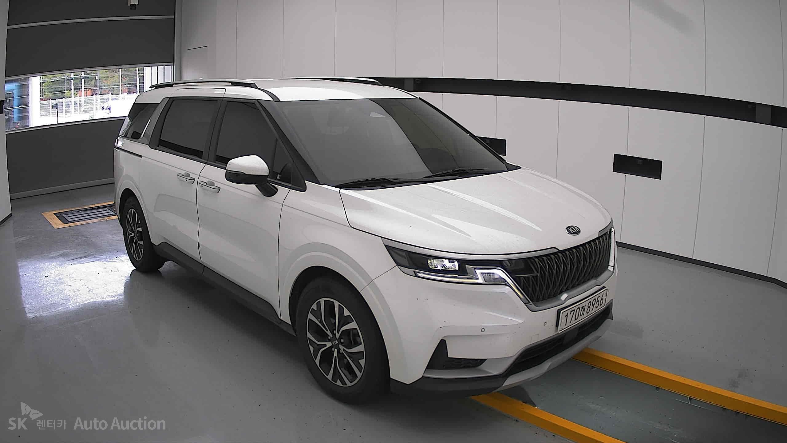 2021 - kia carnival