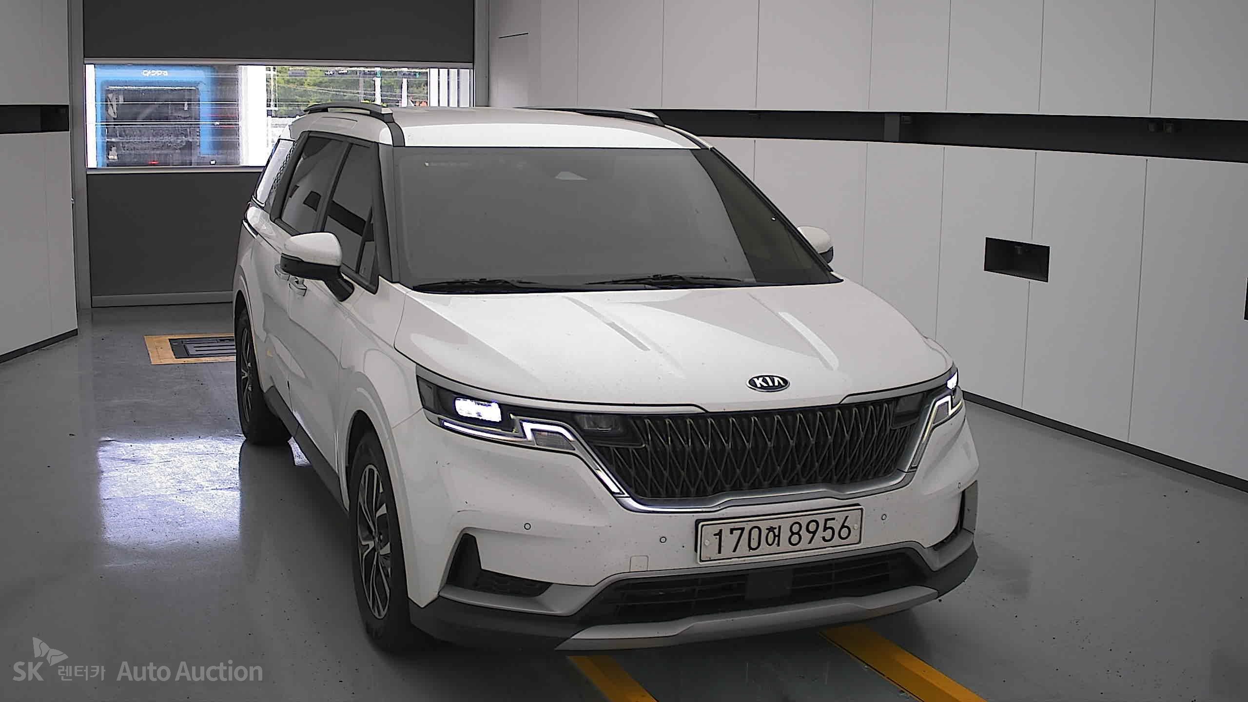 2021 - kia carnival