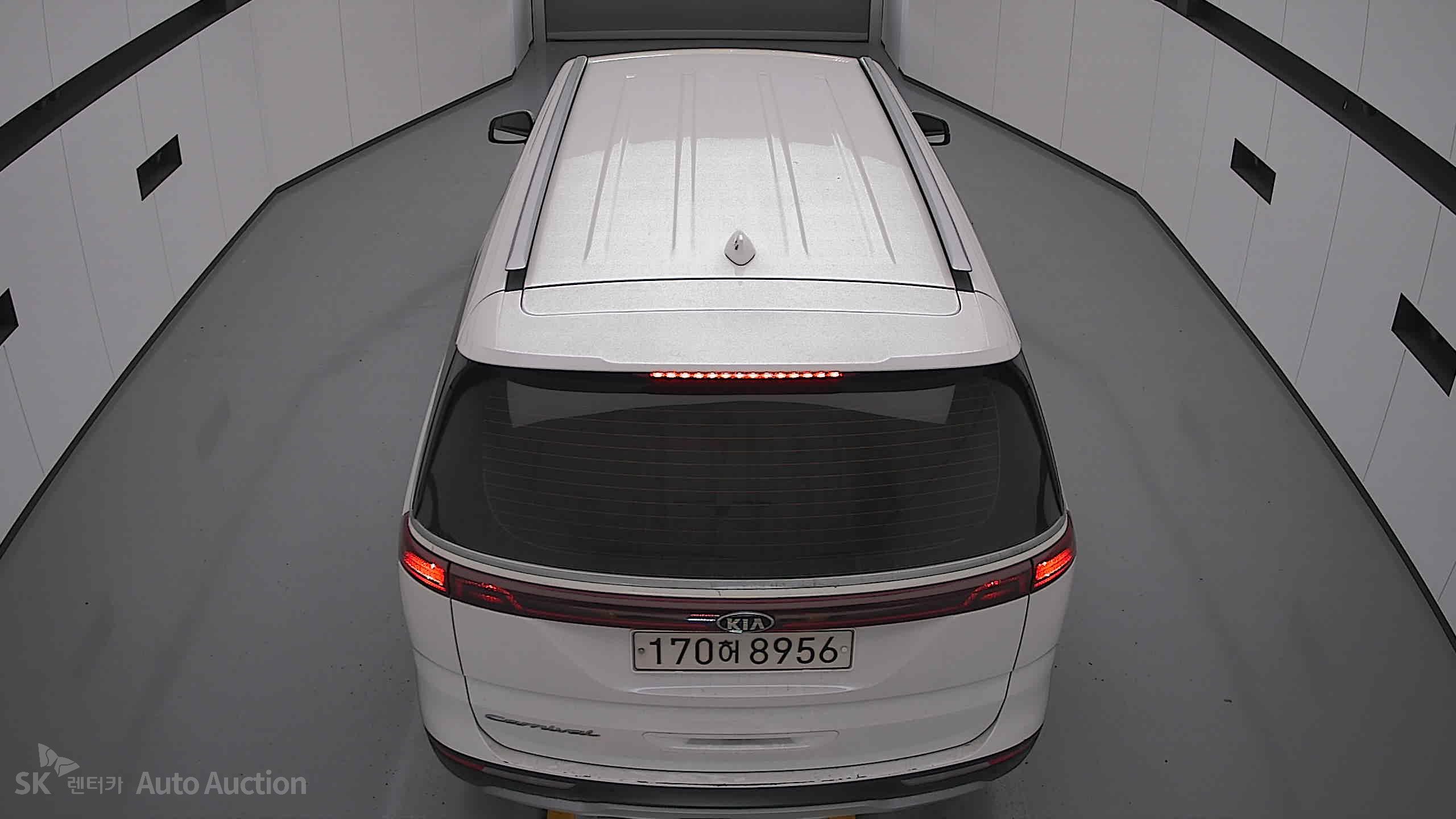 2021 - kia carnival