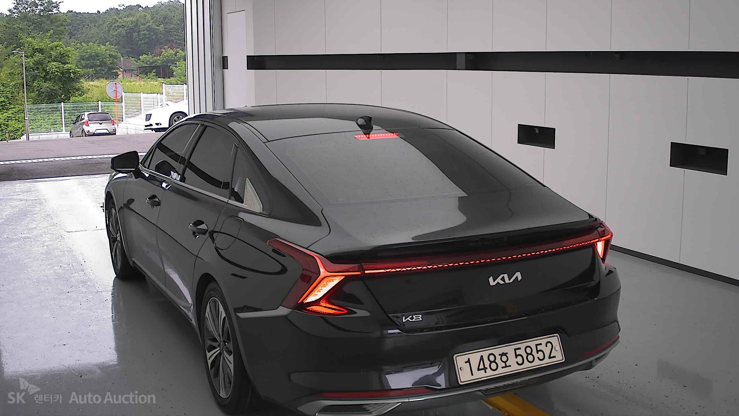 2022 - kia k8