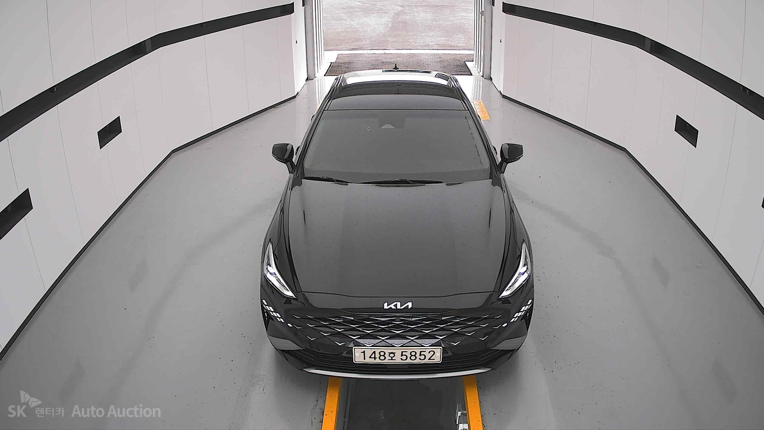 2022 - kia k8