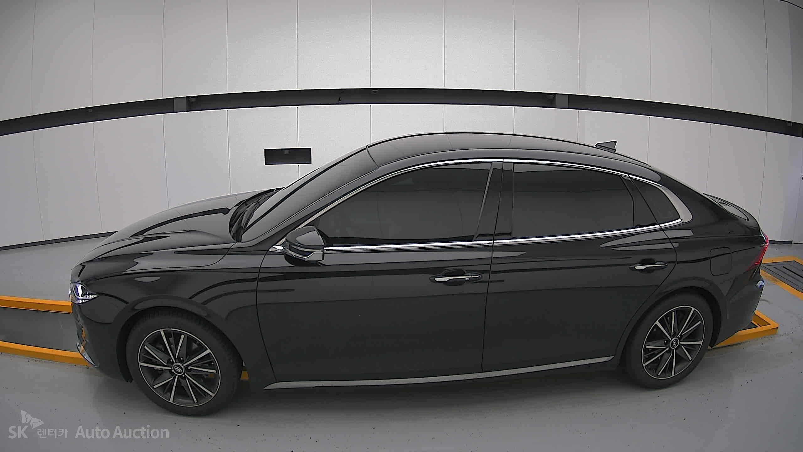 2022 - hyundai grandeur