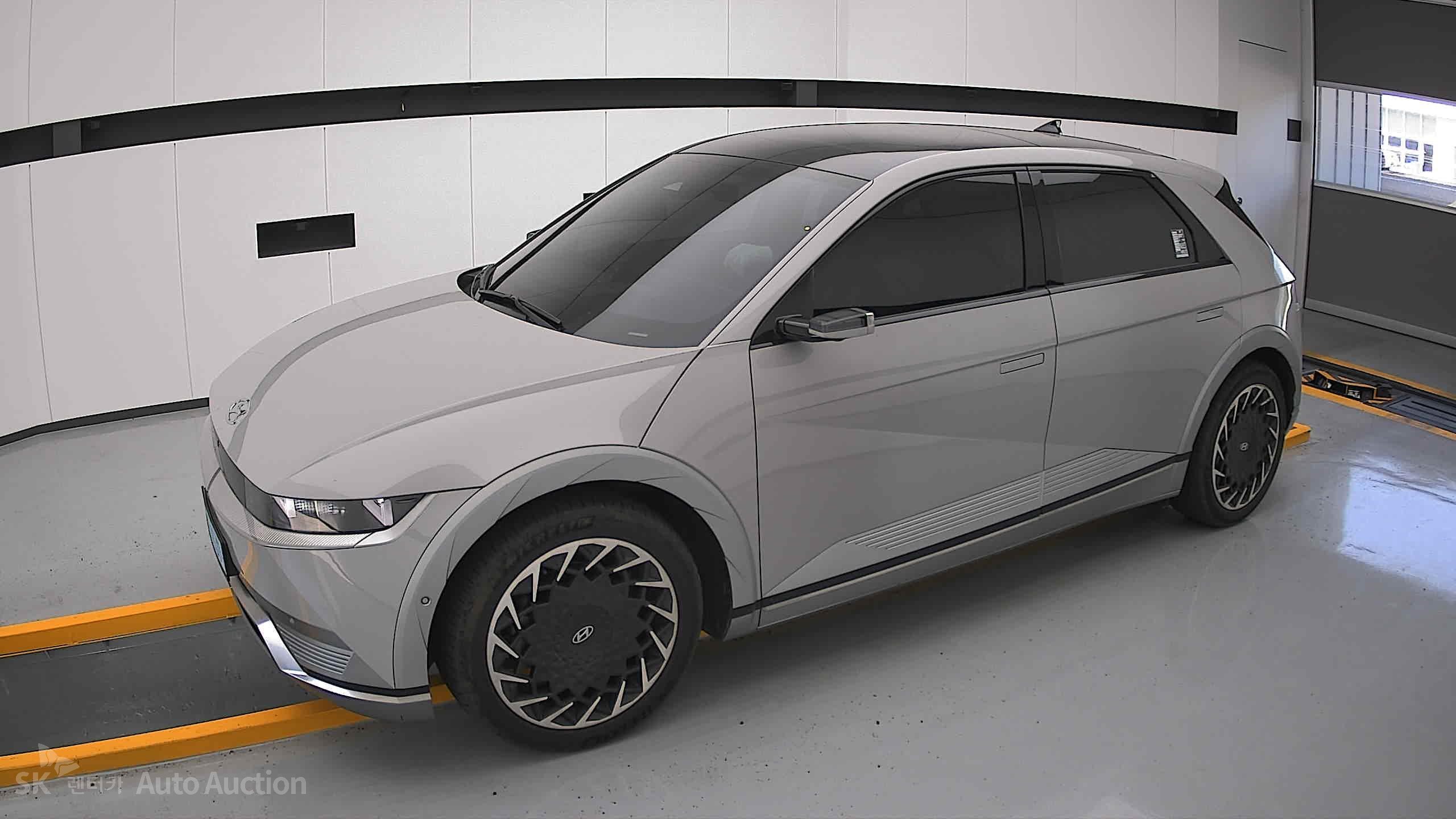 2022 - hyundai ioniq
