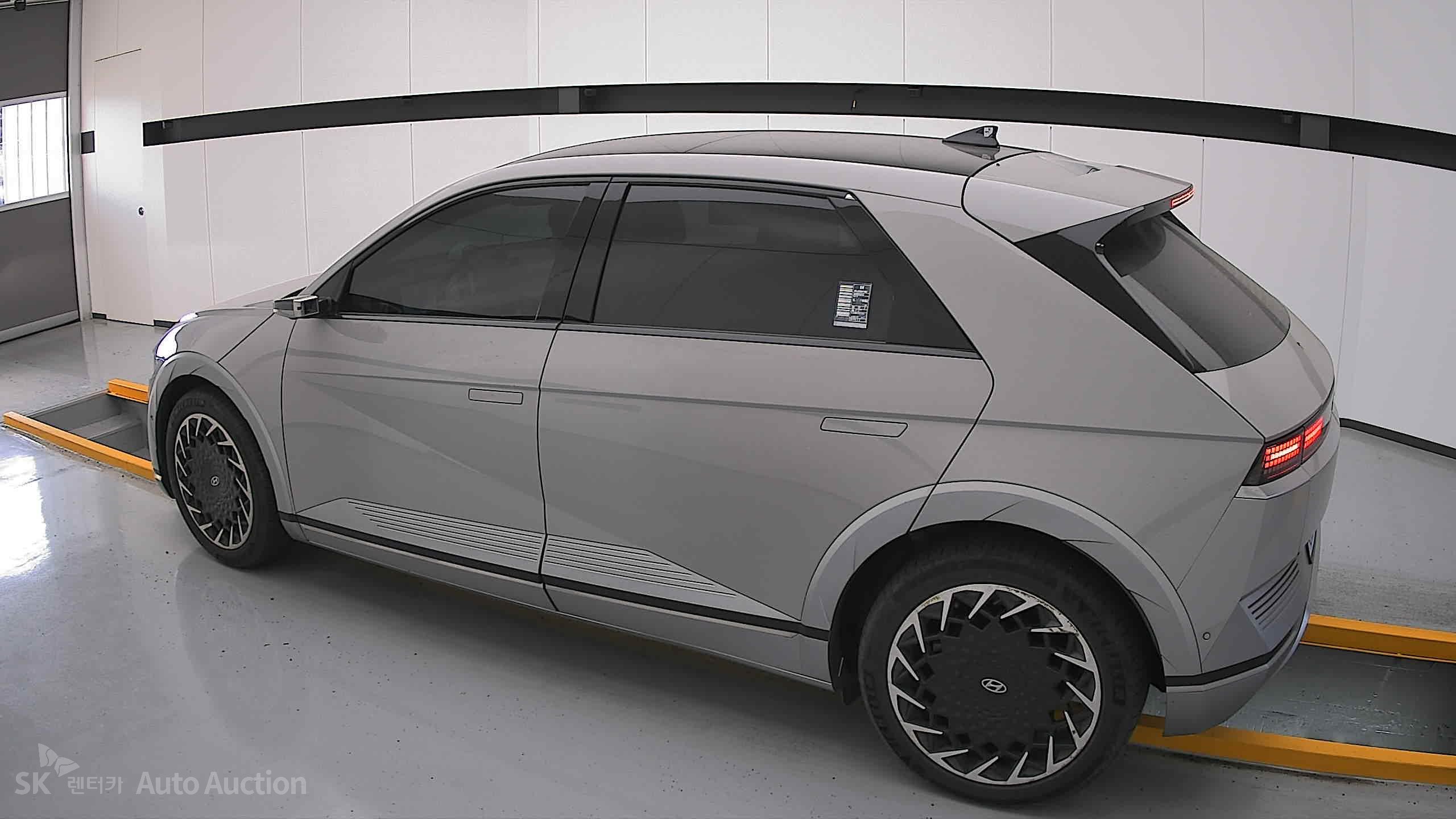 2022 - hyundai ioniq