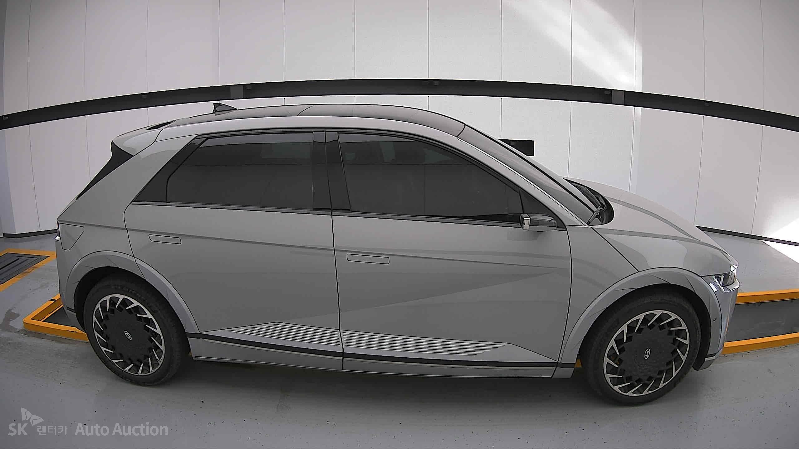 2022 - hyundai ioniq