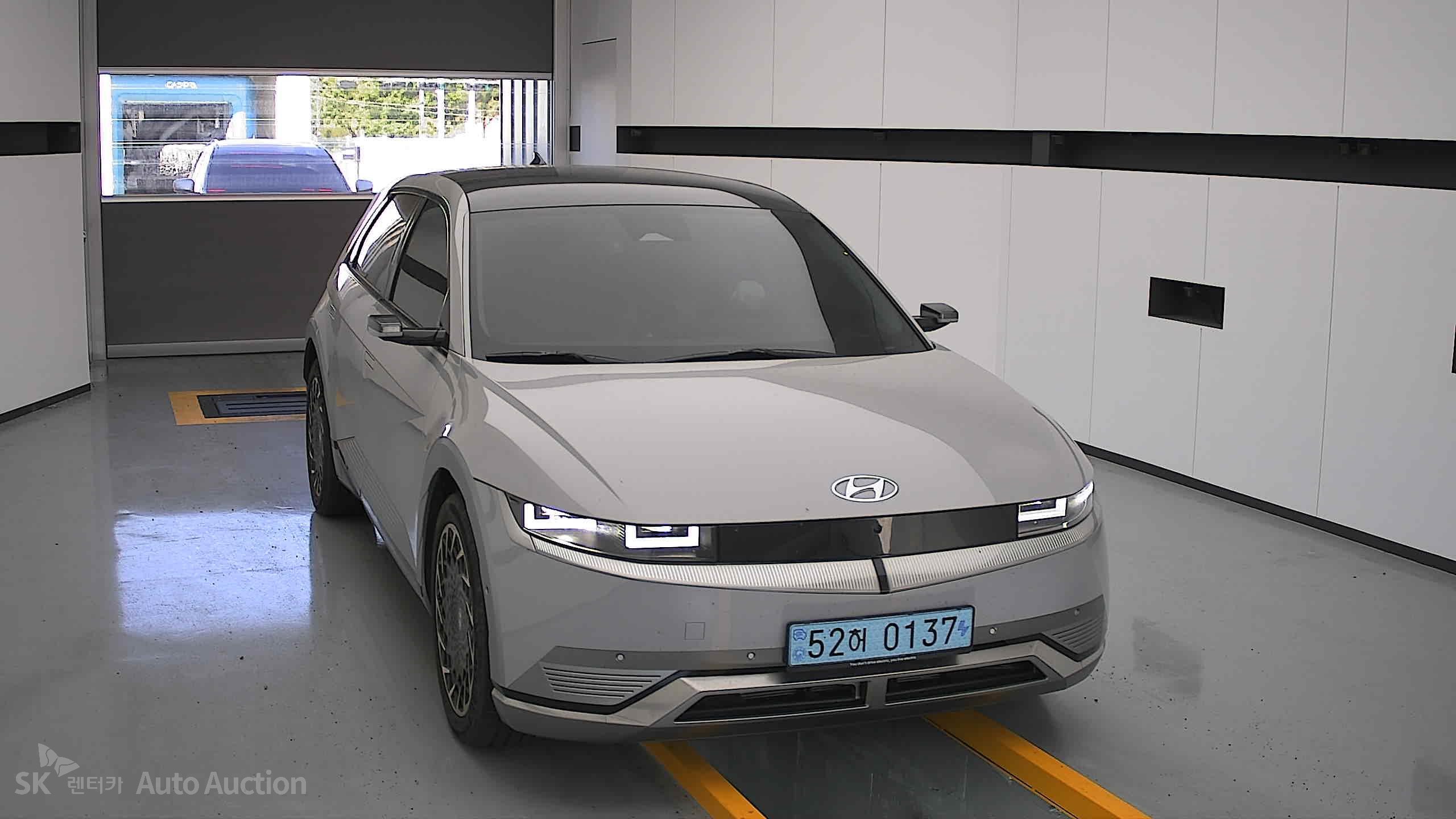 2022 - hyundai ioniq