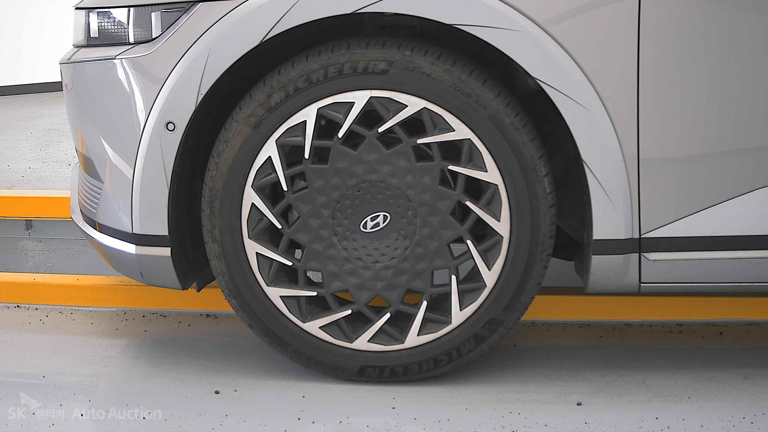 2022 - hyundai ioniq